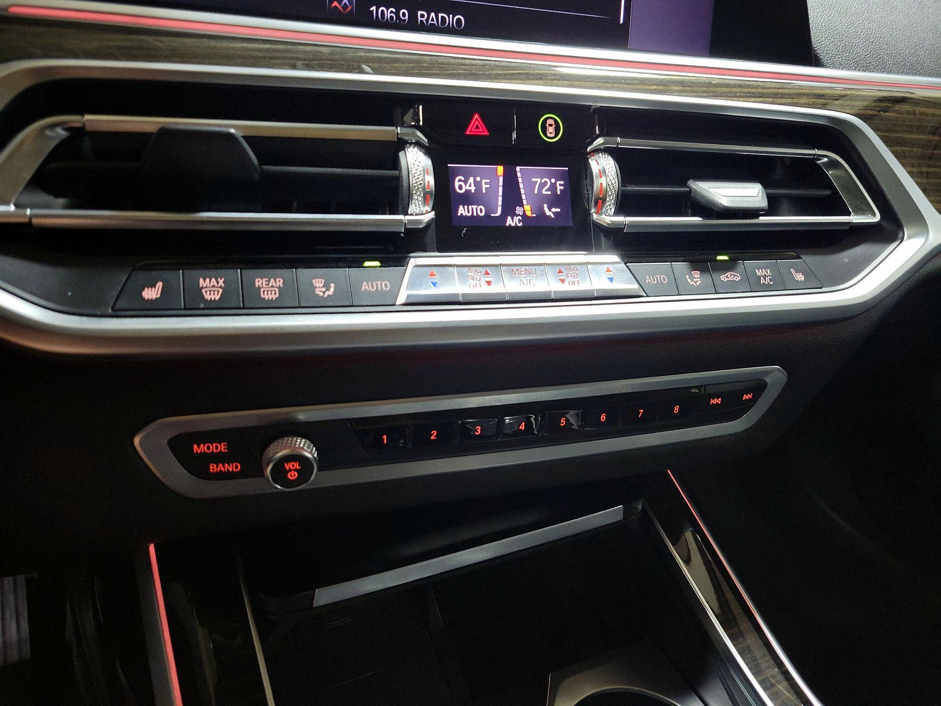 Thumbnail: 2019 BMW X7 - 16
