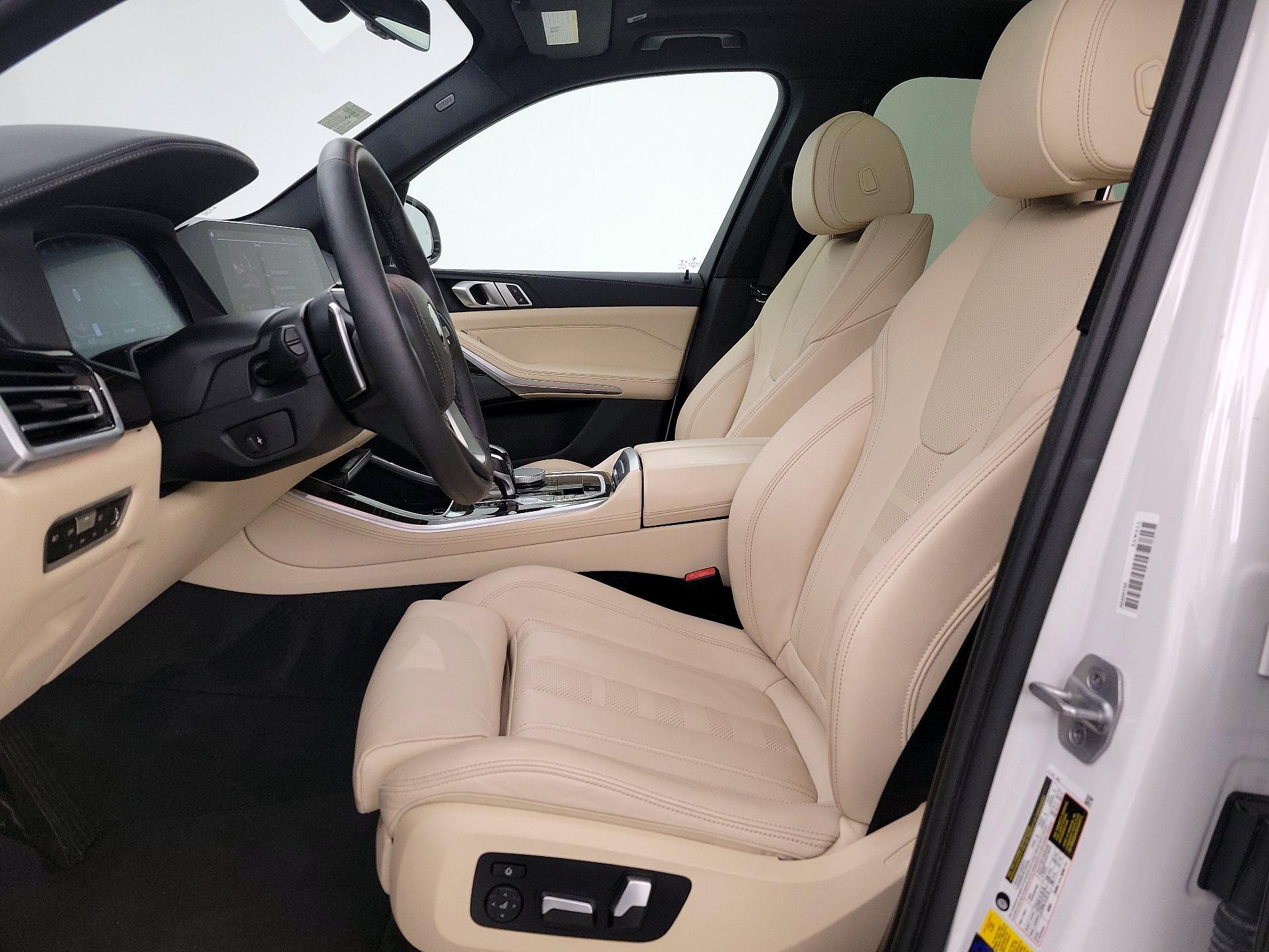 Thumbnail: 2021 BMW X5 - 11