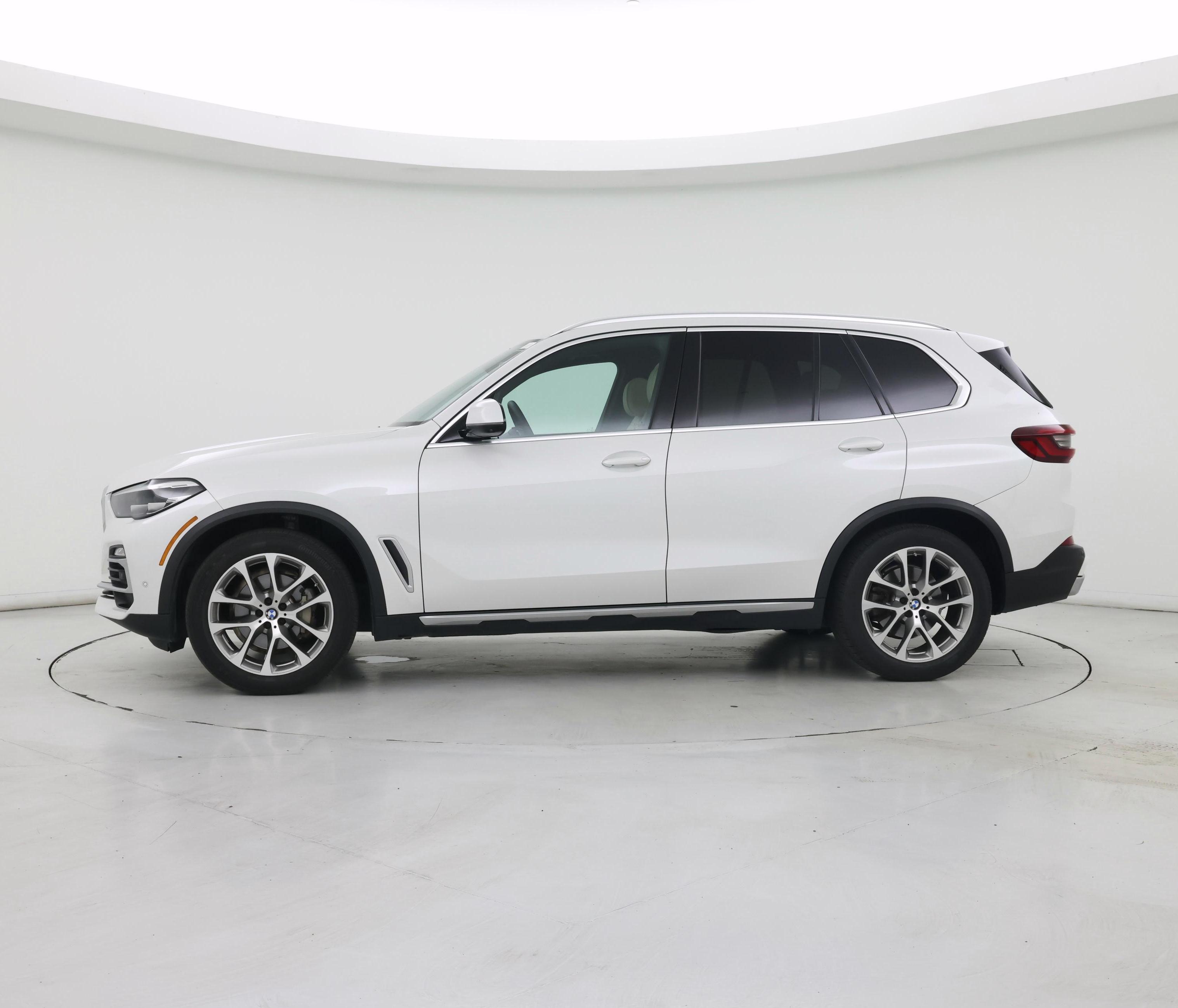 Thumbnail: 2021 BMW X5 - 3
