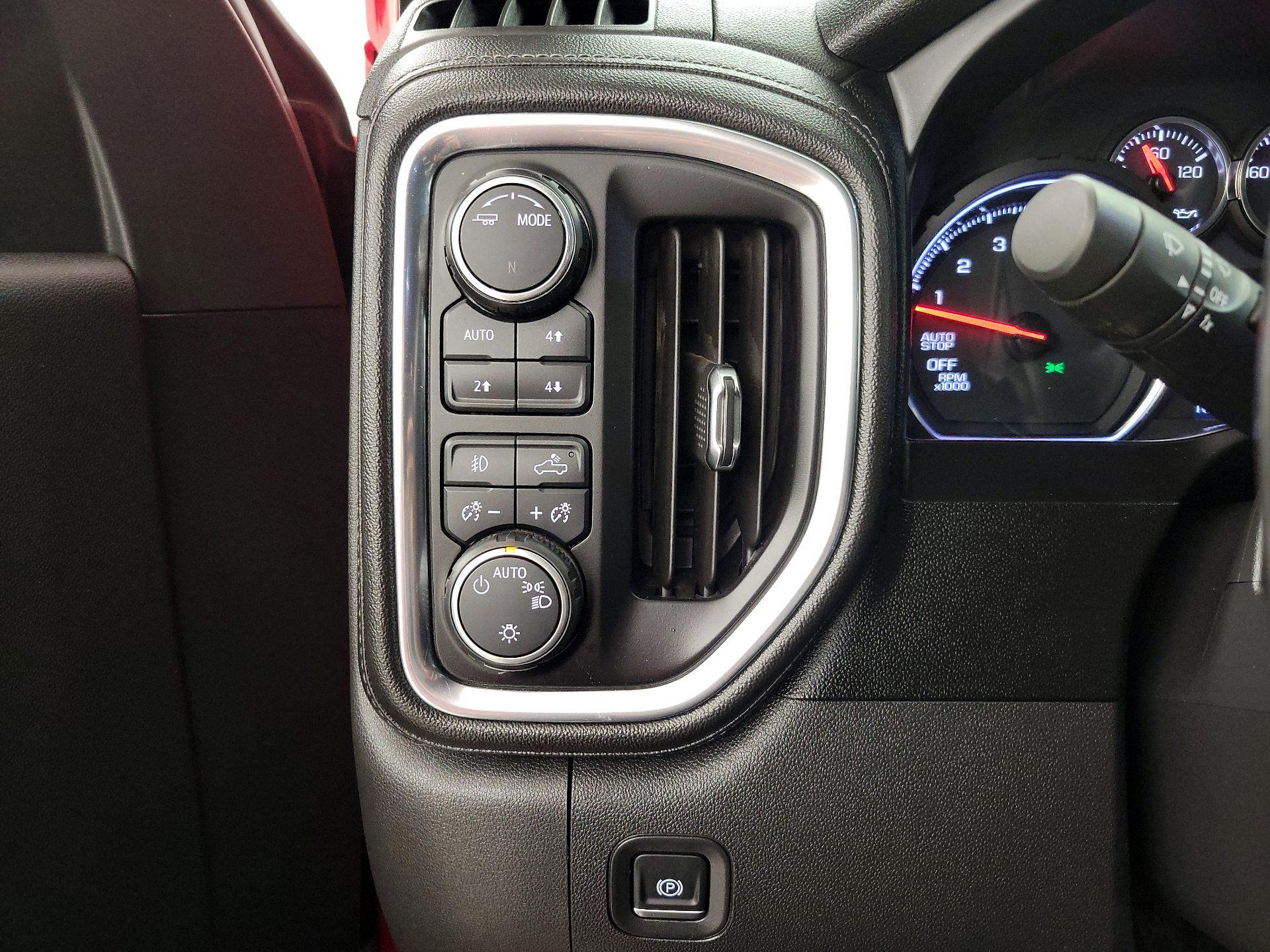 Thumbnail: 2020 Chevrolet Silverado 1500 - 13