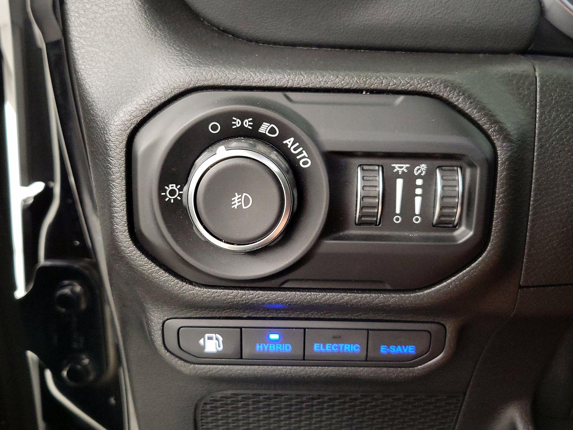 Thumbnail: 2021 Jeep Wrangler - 13