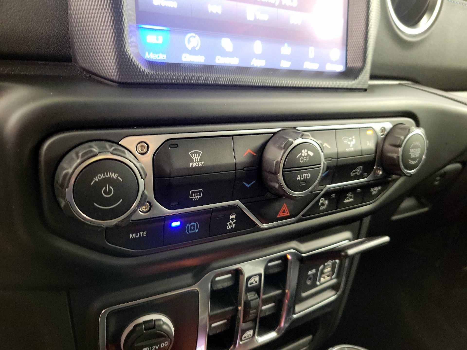 Thumbnail: 2021 Jeep Wrangler - 16
