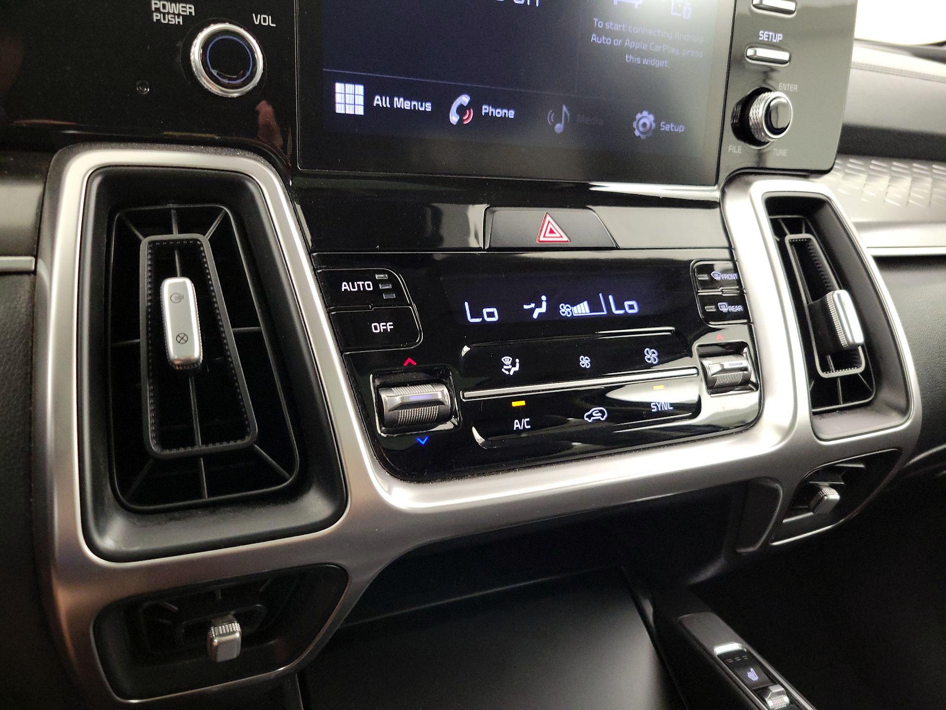 Thumbnail: 2021 Kia Sorento - 16