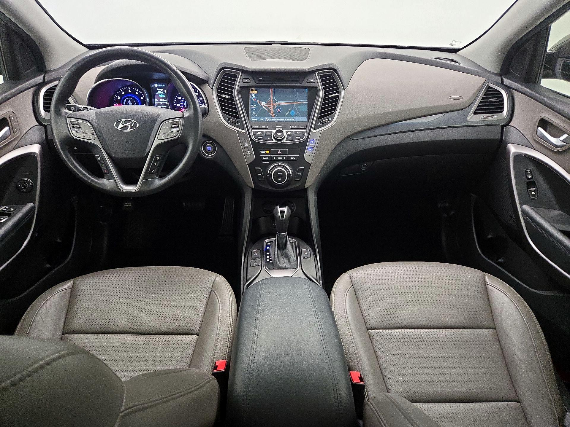 Thumbnail: 2016 Hyundai Santa Fe - 9