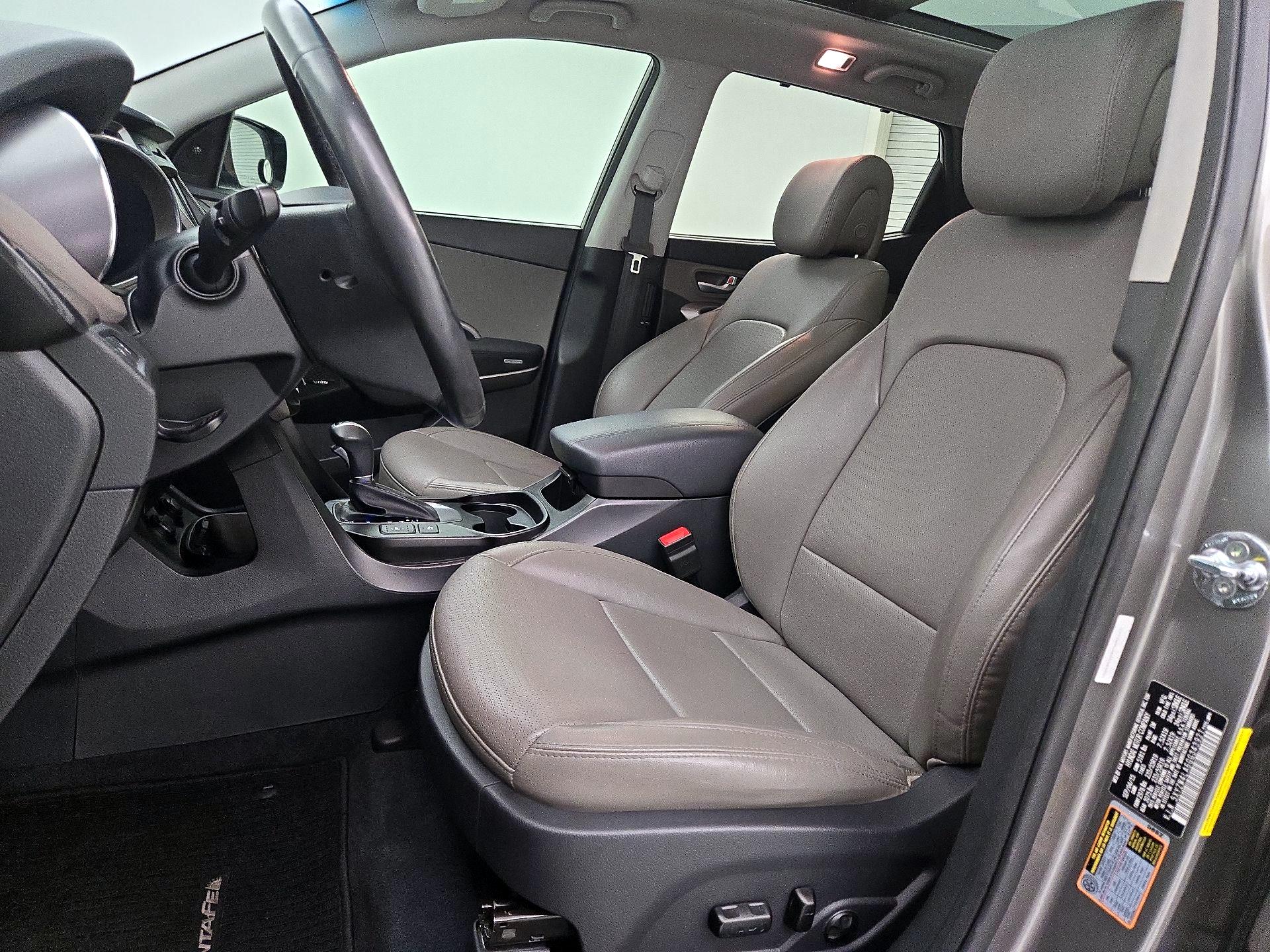 Thumbnail: 2016 Hyundai Santa Fe - 11