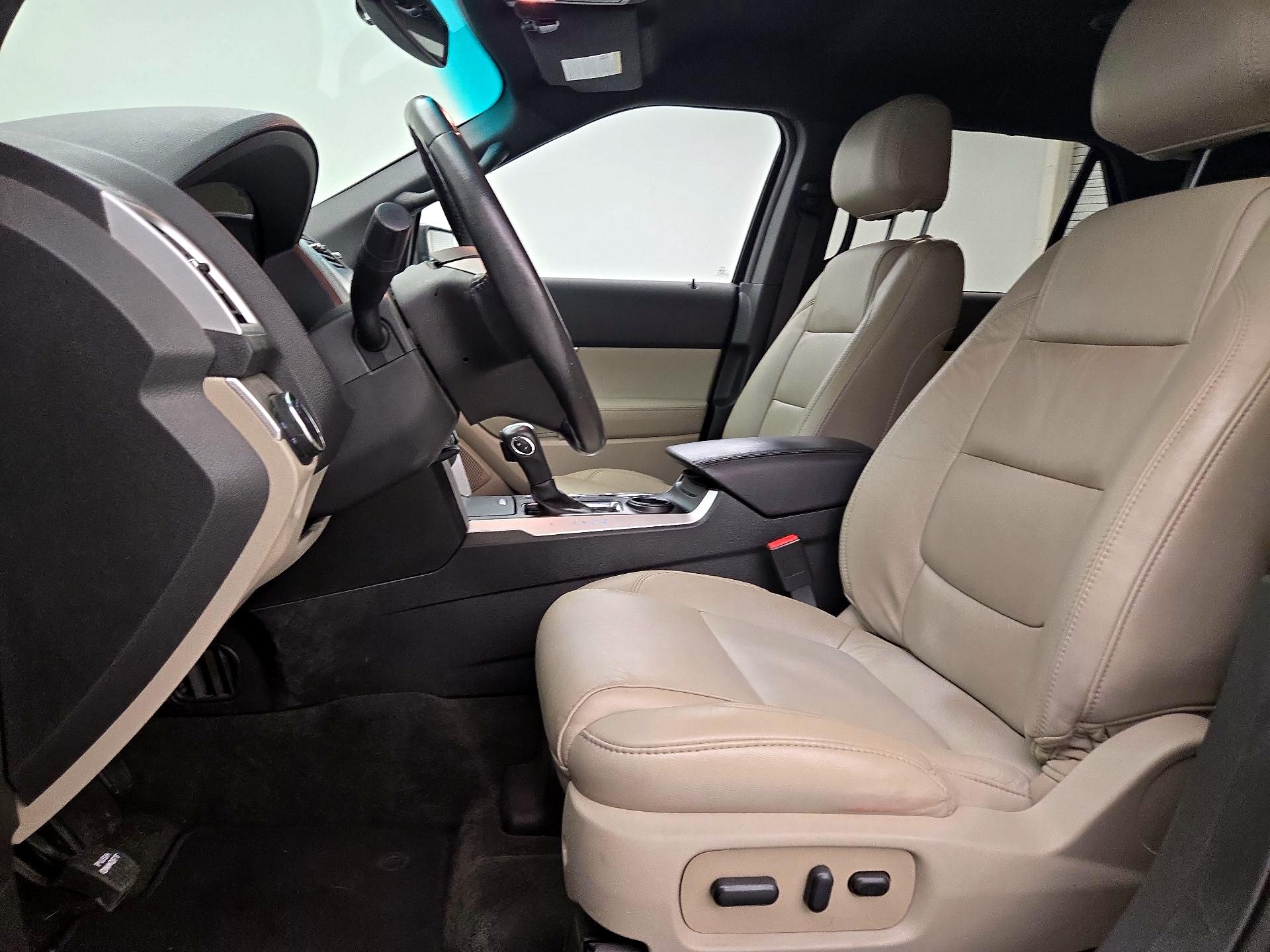 Thumbnail: 2014 Ford Explorer - 11