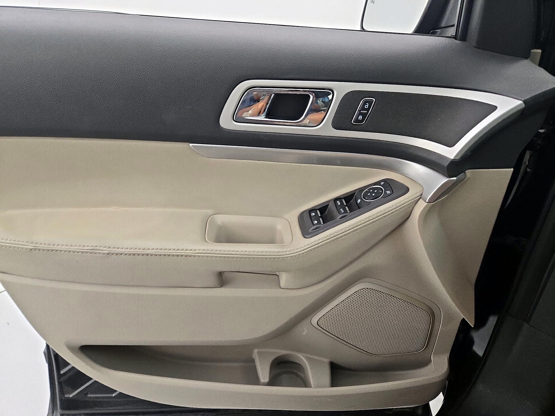 Thumbnail: 2014 Ford Explorer - 12