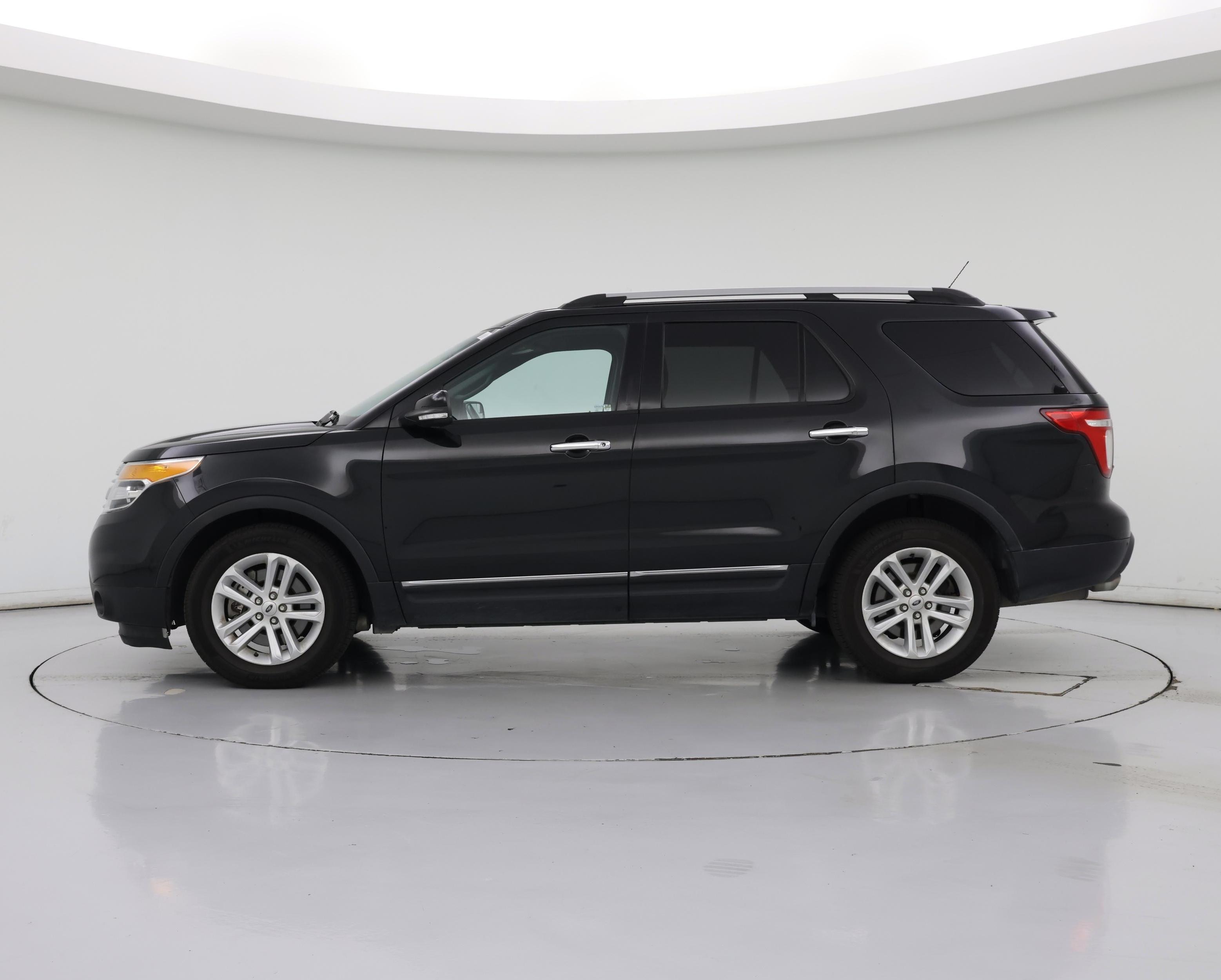 Thumbnail: 2014 Ford Explorer - 3
