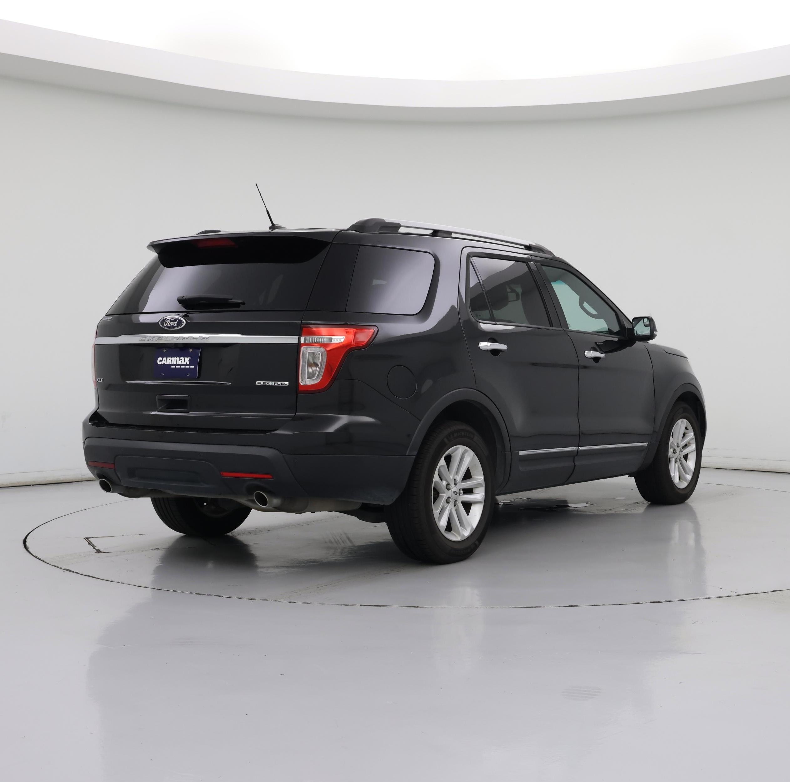 Thumbnail: 2014 Ford Explorer - 8