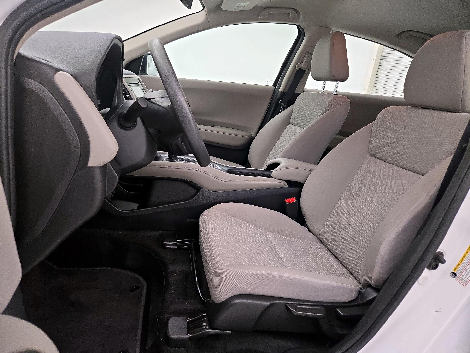 Thumbnail: 2018 Honda HR-V - 11