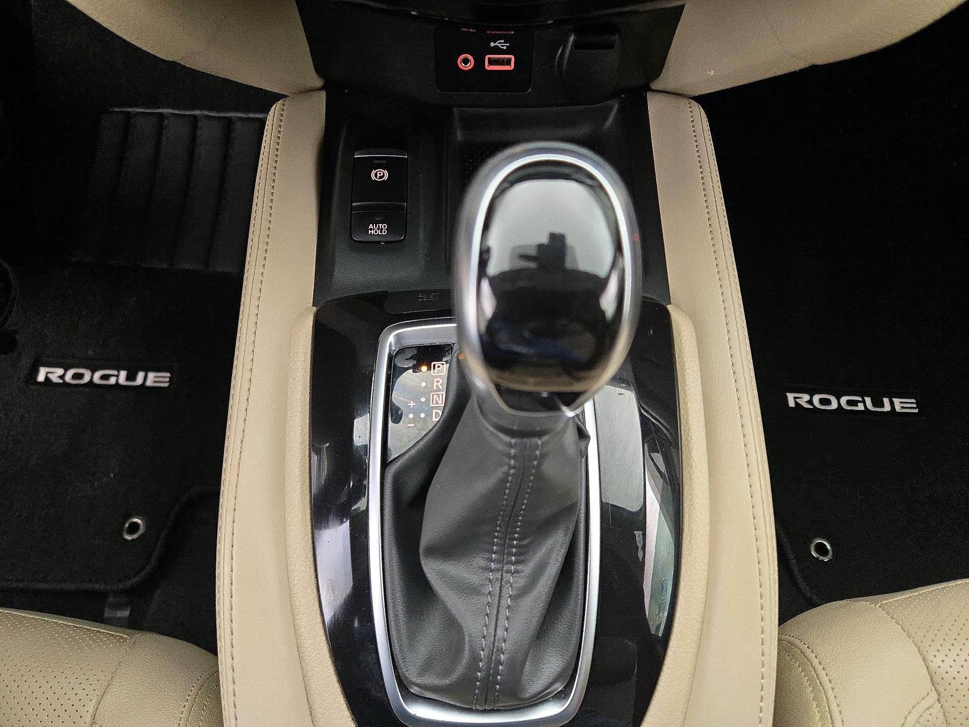 Thumbnail: 2020 Nissan Rogue - 18