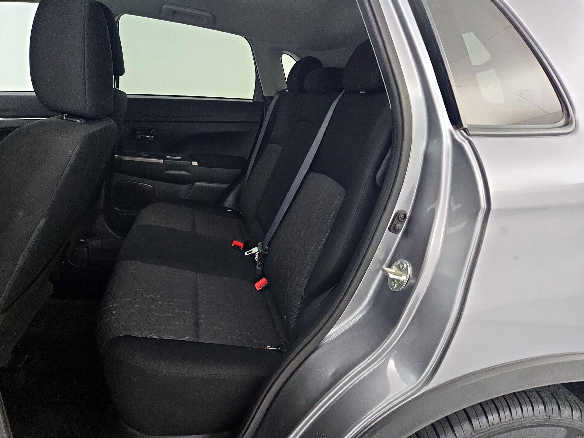 Thumbnail: 2020 Mitsubishi Outlander Sport - 19