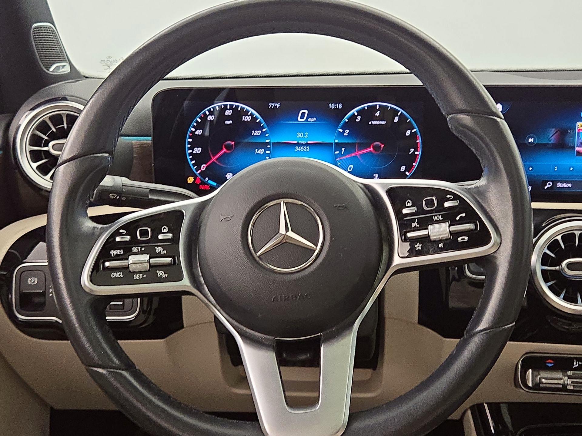 Thumbnail: 2021 Mercedes-Benz A-Class - 10