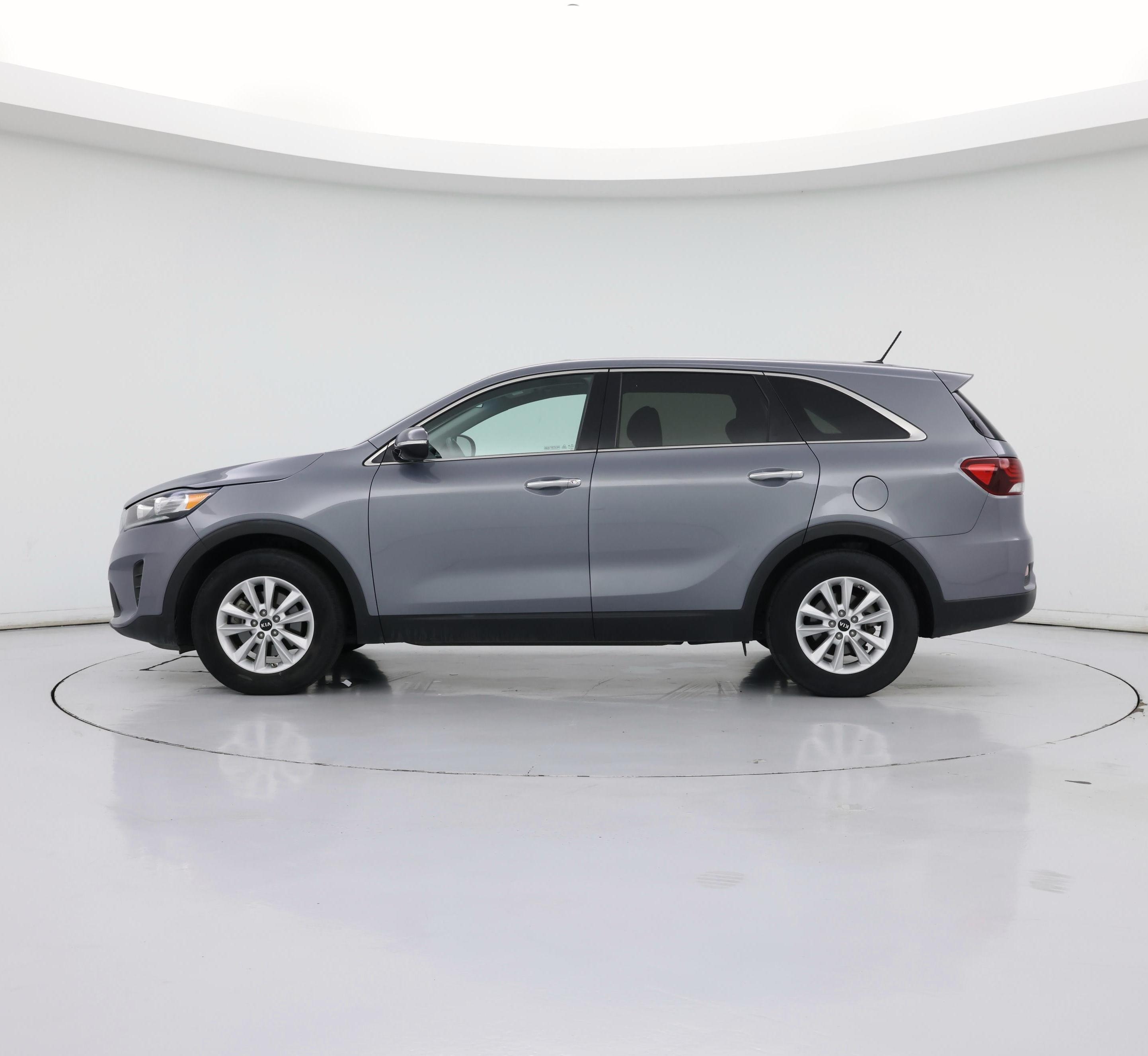 Thumbnail: 2020 Kia Sorento - 3