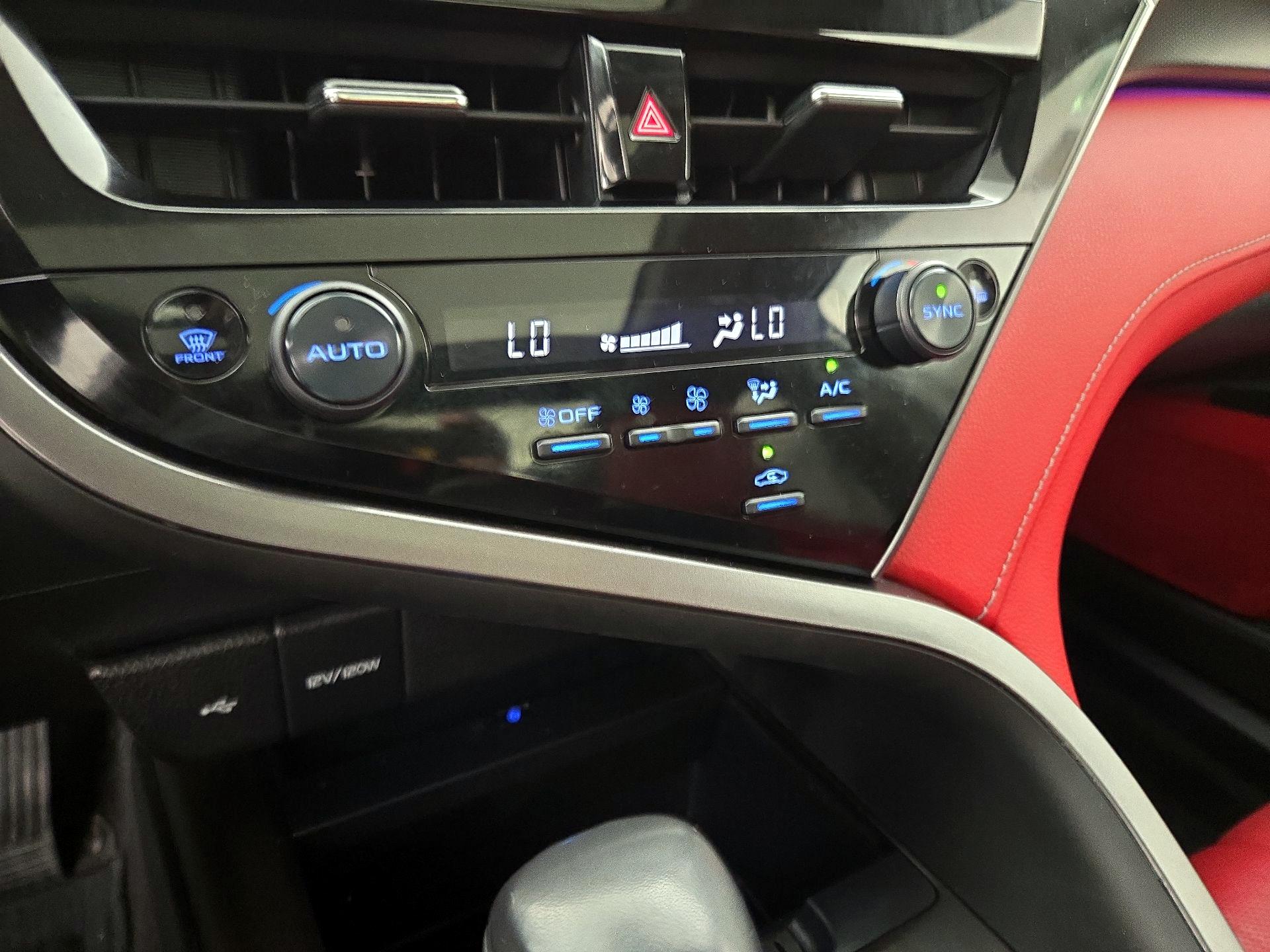Thumbnail: 2022 Toyota Camry - 17
