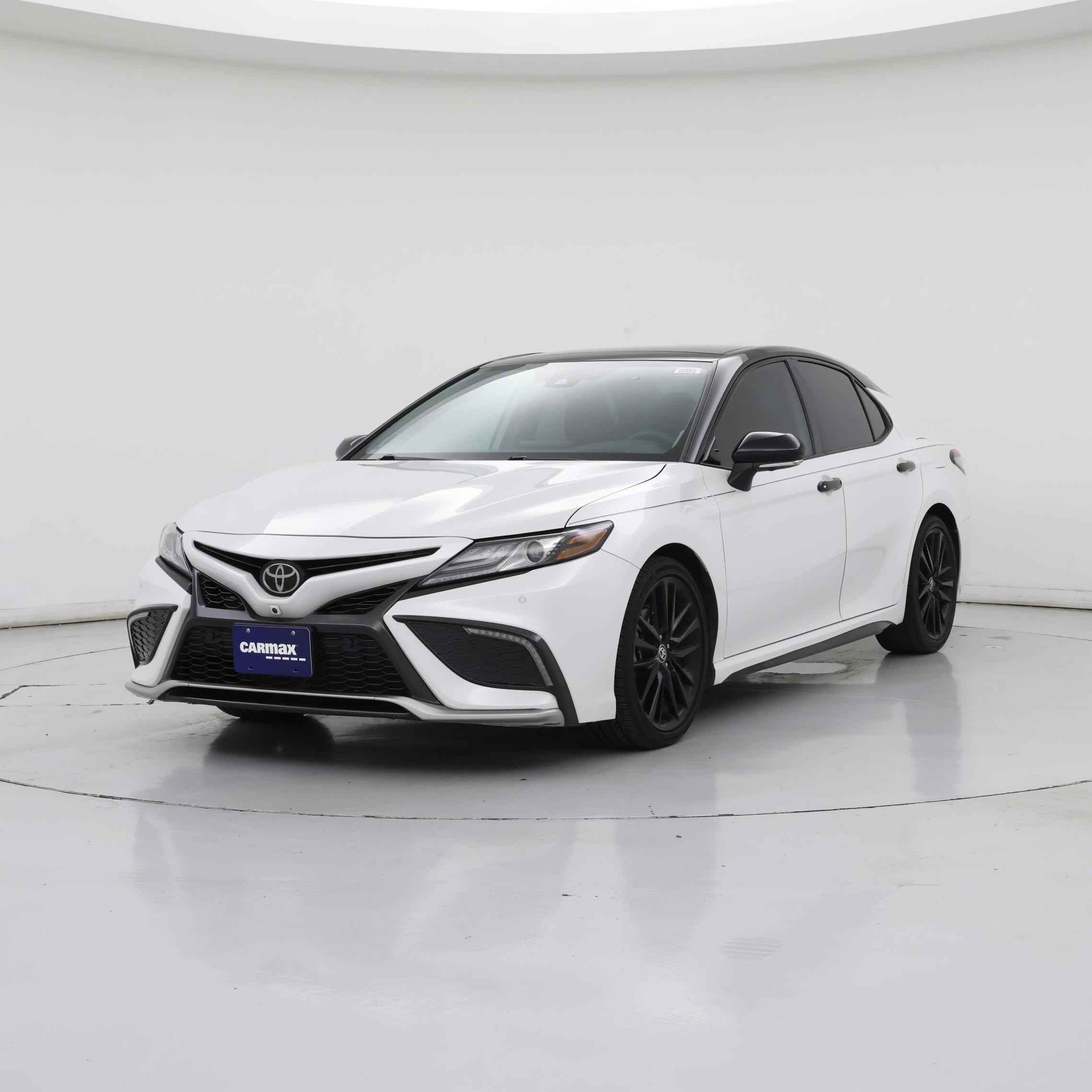 Thumbnail: 2022 Toyota Camry - 4