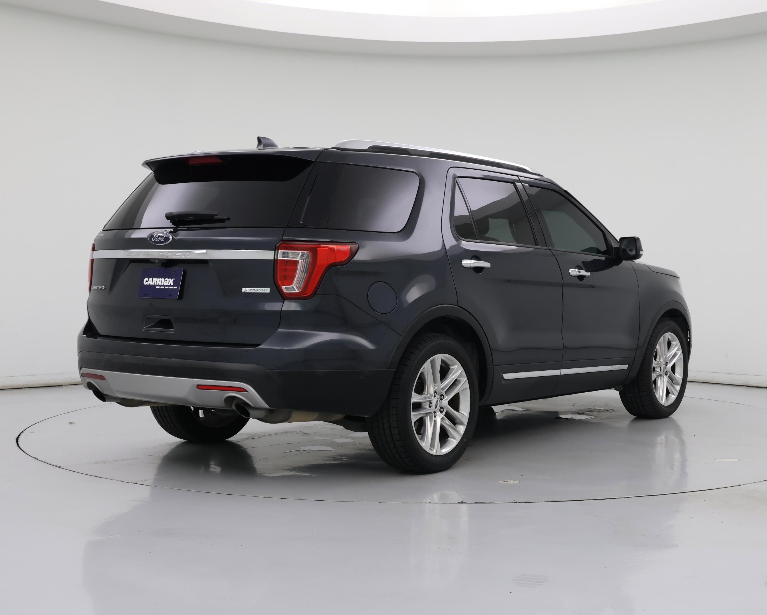 Thumbnail: 2017 Ford Explorer - 8