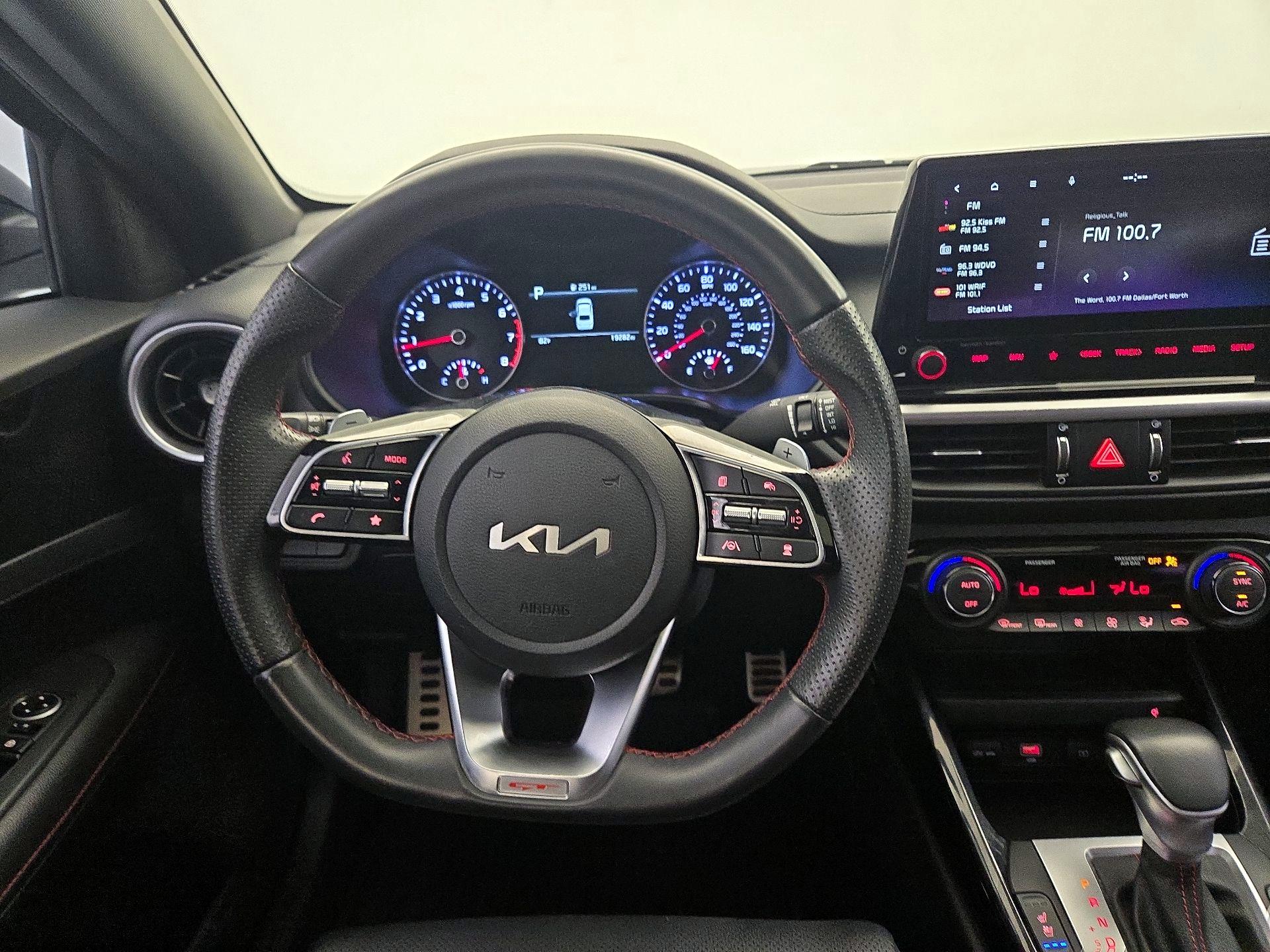 Thumbnail: 2023 Kia Forte - 10
