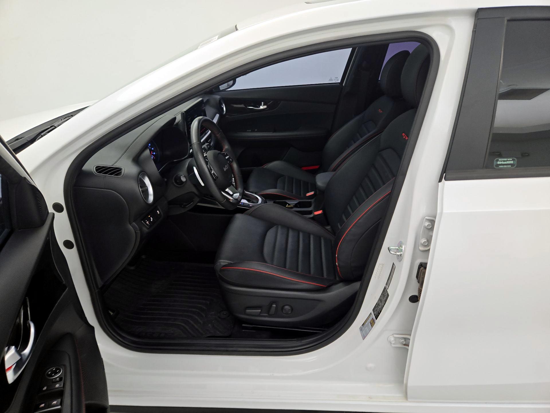 Thumbnail: 2023 Kia Forte - 11