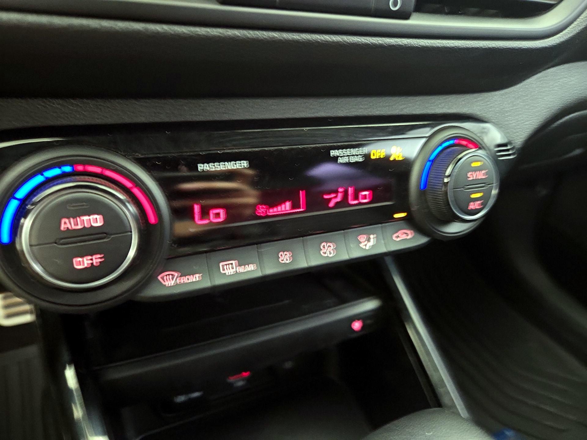 Thumbnail: 2023 Kia Forte - 16