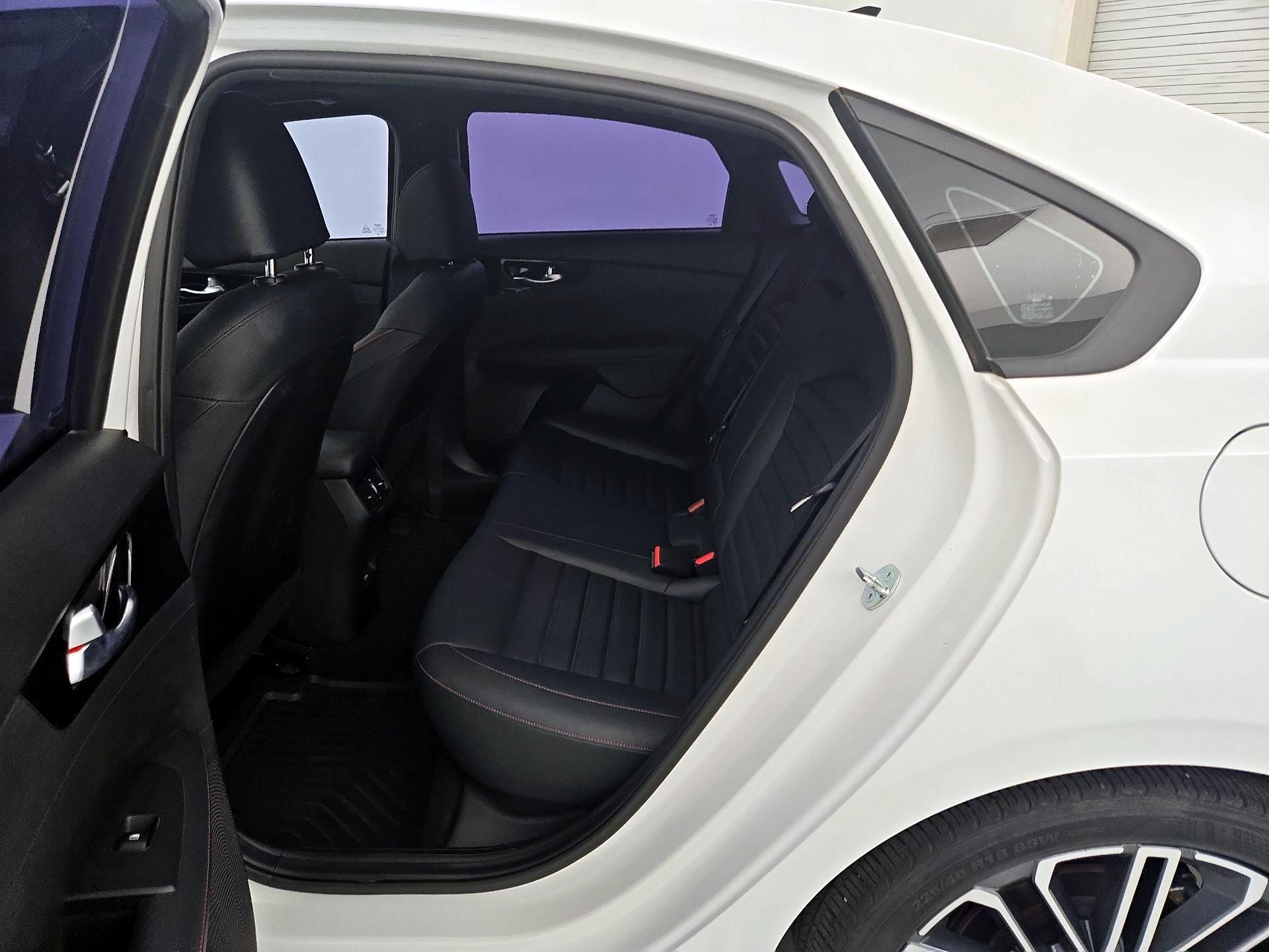 Thumbnail: 2023 Kia Forte - 20