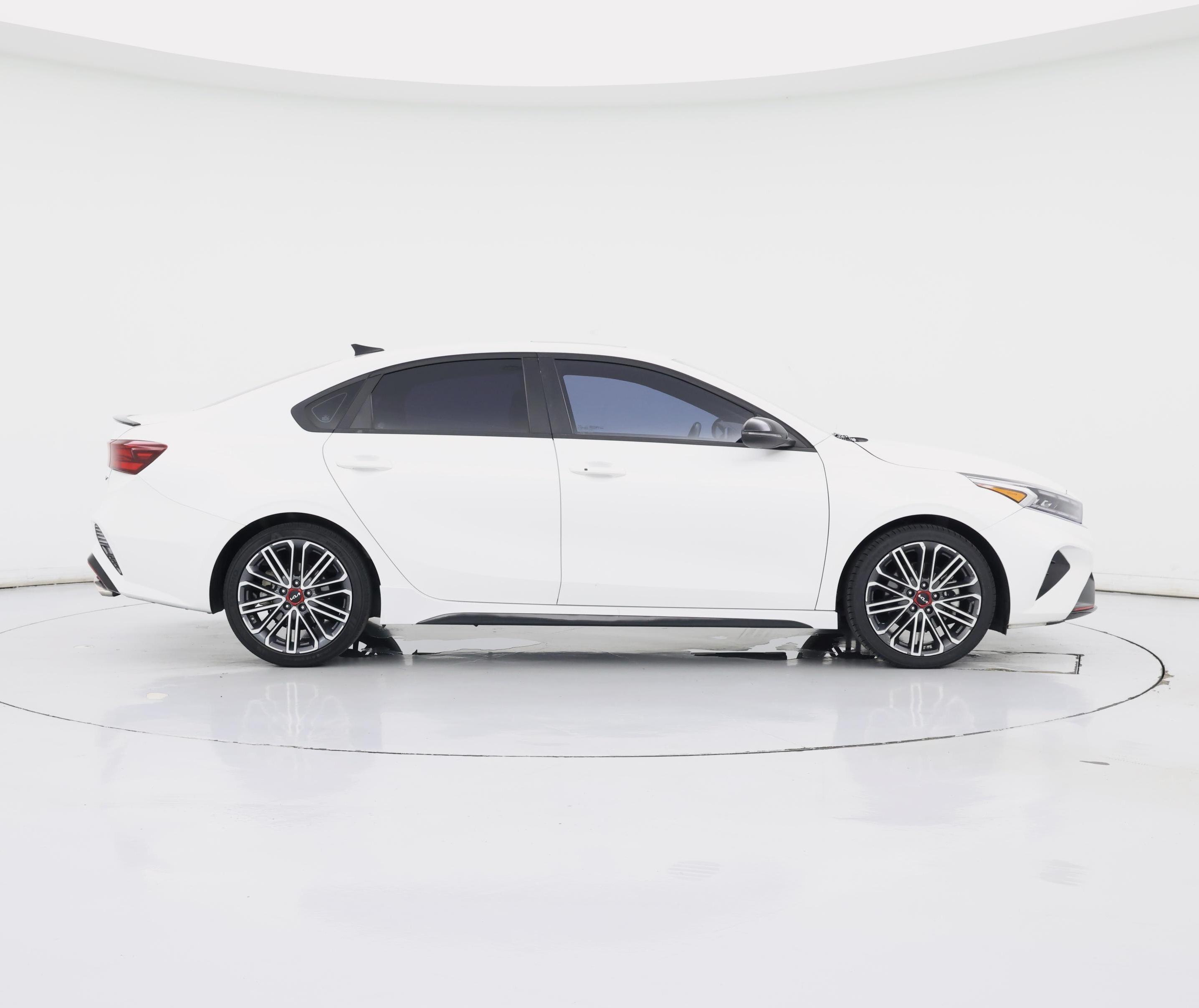 Thumbnail: 2023 Kia Forte - 7