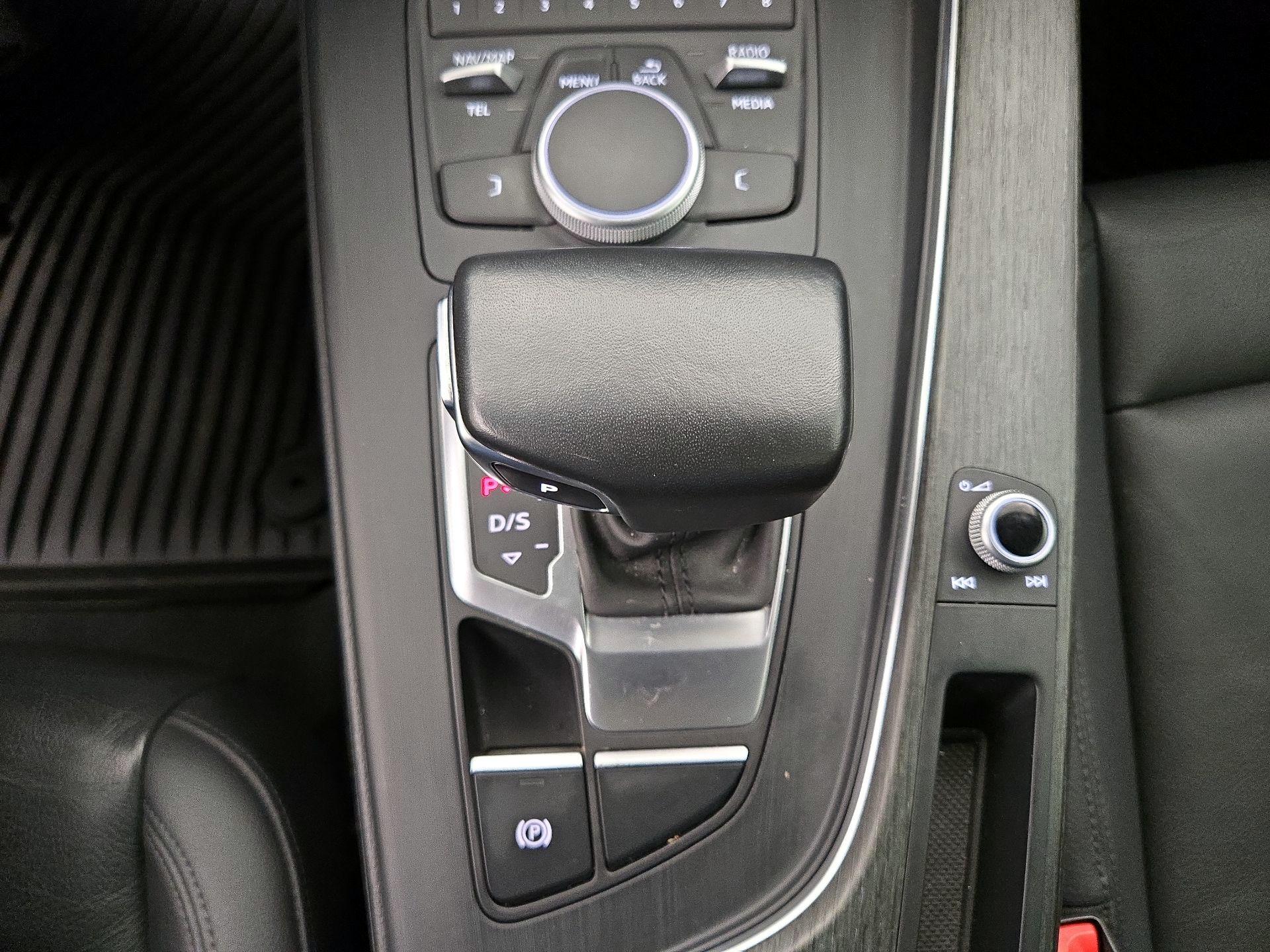 Thumbnail: 2019 Audi A4 - 17