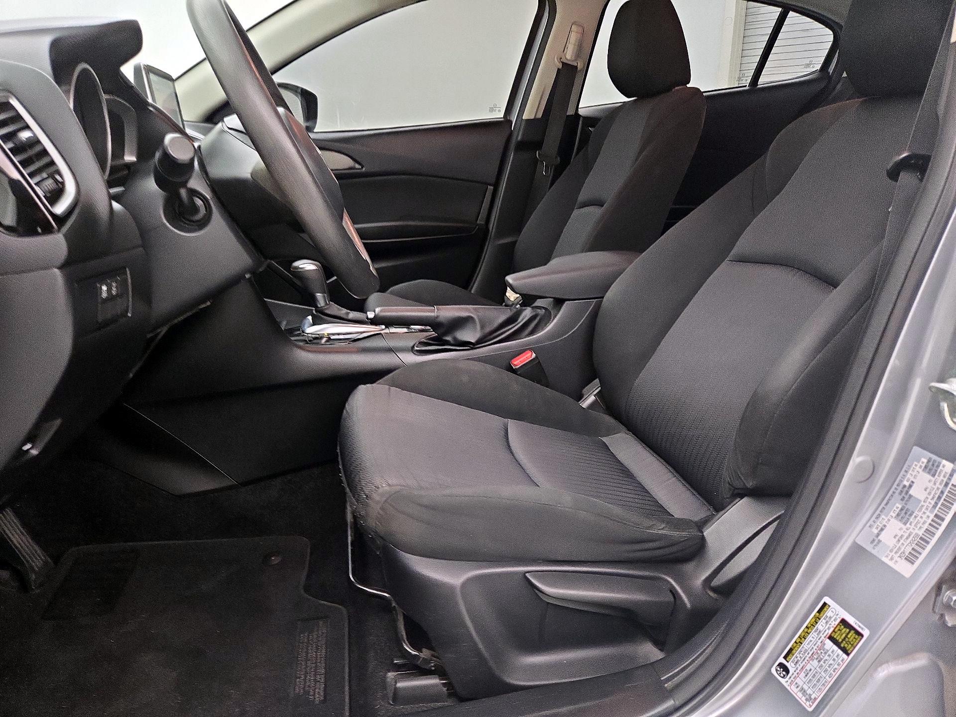 Thumbnail: 2016 Mazda Mazda3 - 11