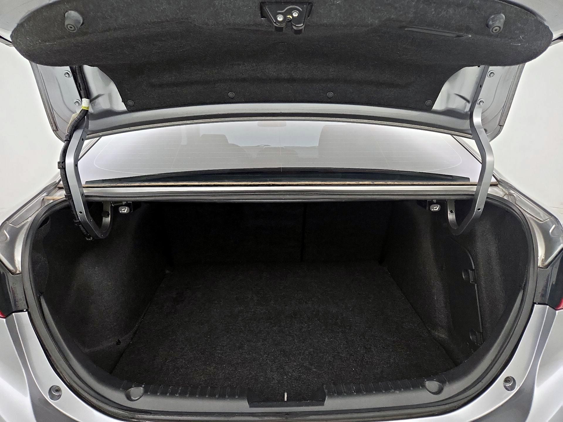 Thumbnail: 2016 Mazda Mazda3 - 20