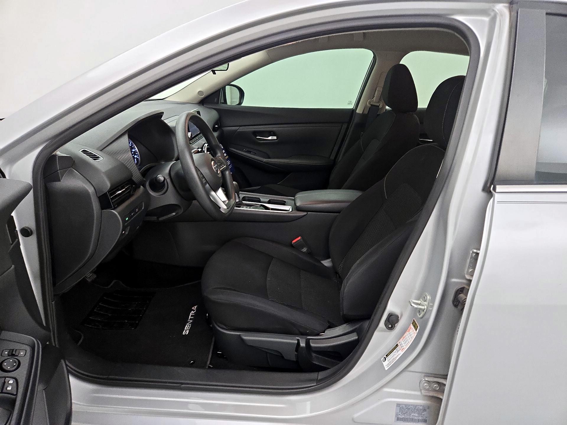 Thumbnail: 2020 Nissan Sentra - 11
