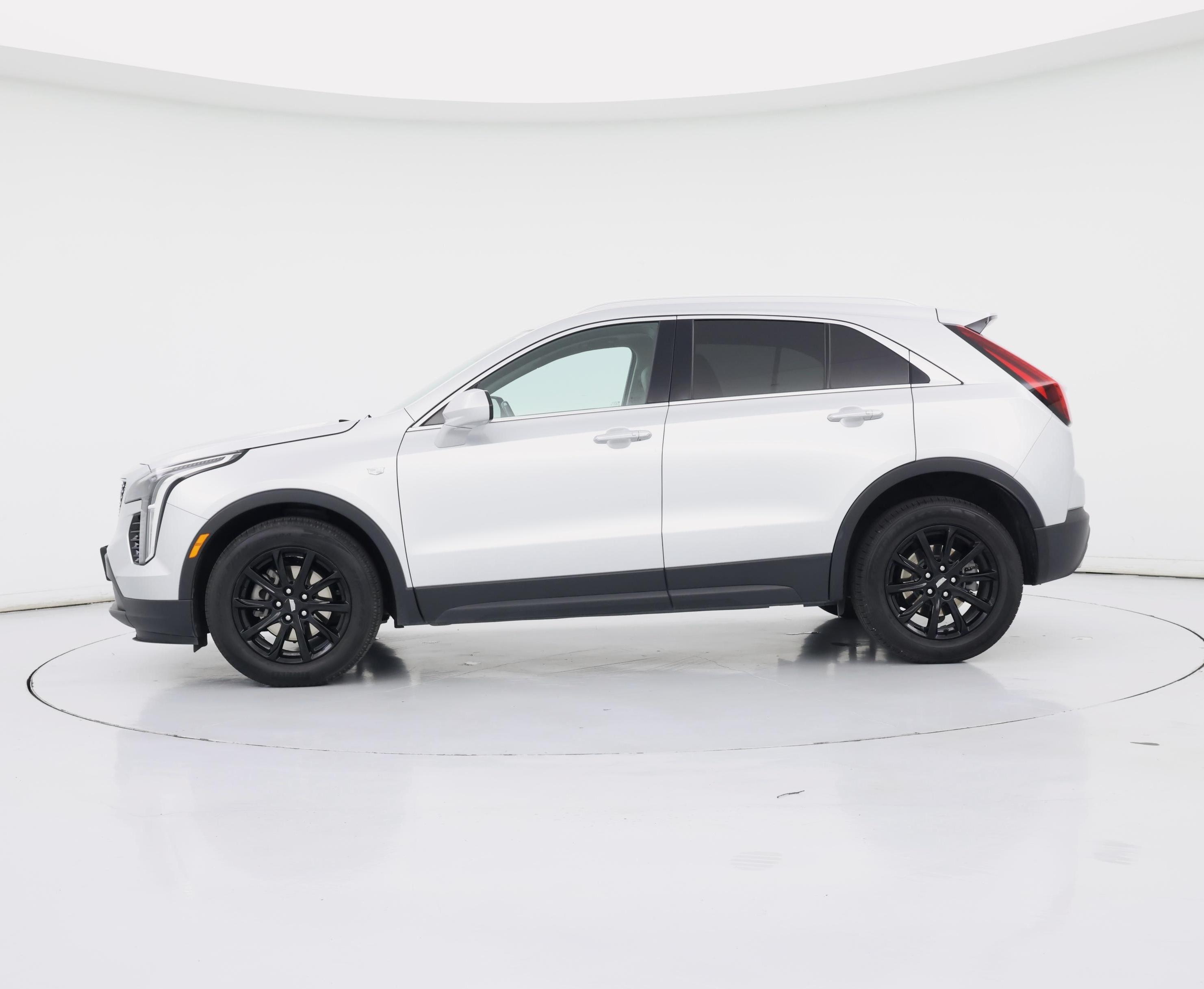 Thumbnail: 2021 Cadillac XT4 - 3