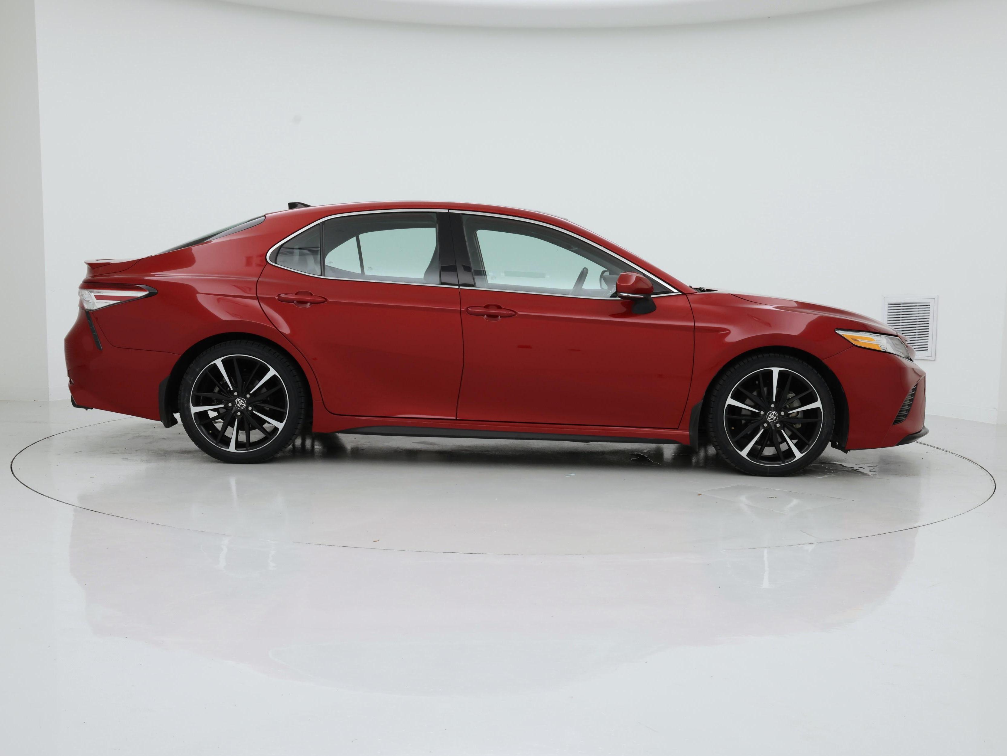 Thumbnail: 2020 Toyota Camry - 7