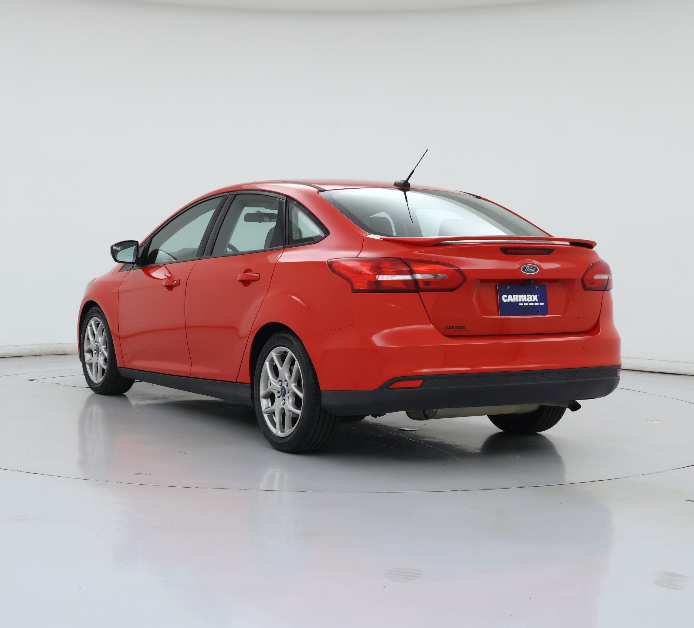 Thumbnail: 2015 Ford Focus - 2