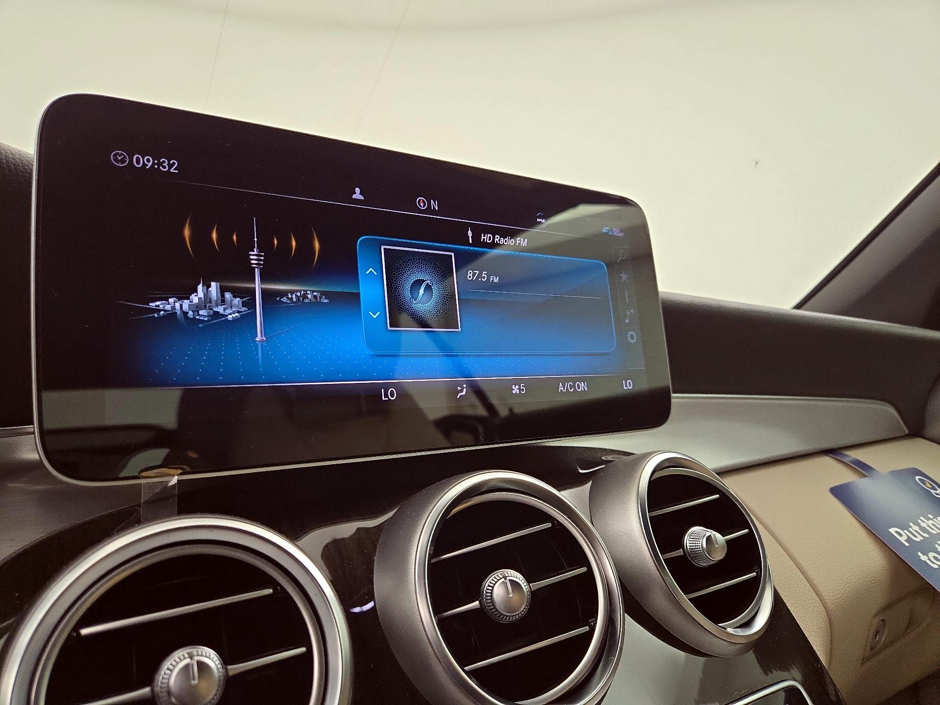 Thumbnail: 2019 Mercedes-Benz C-Class - 16
