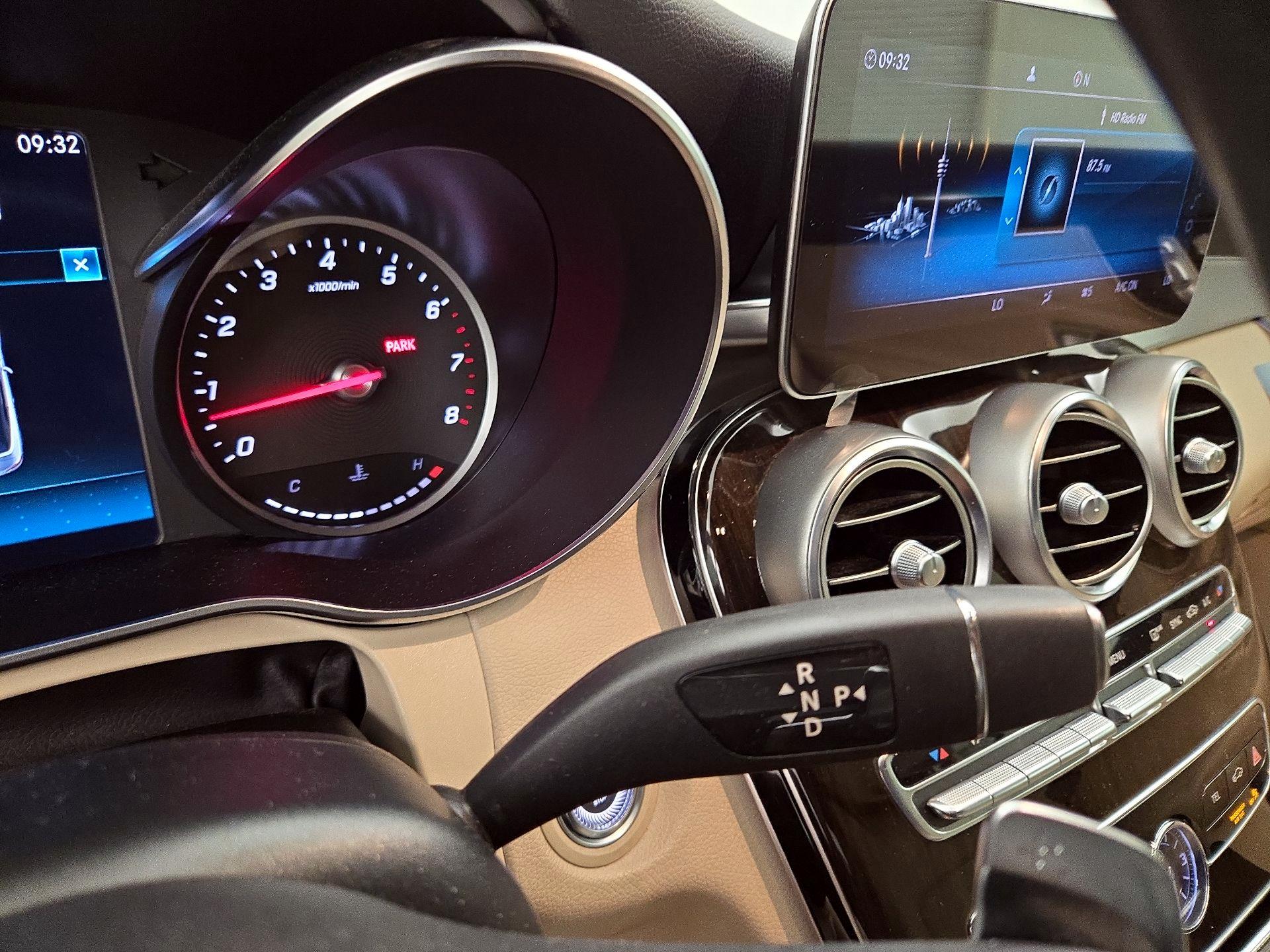 Thumbnail: 2019 Mercedes-Benz C-Class - 18