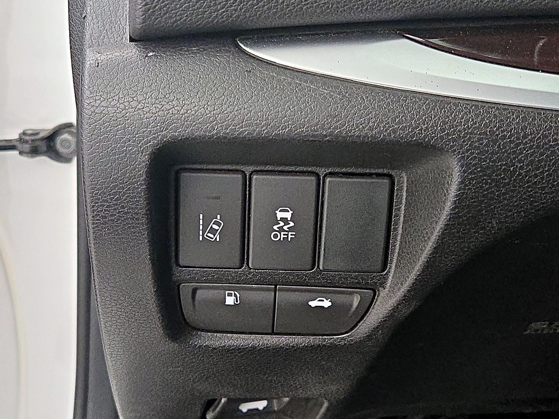 Thumbnail: 2015 Acura TLX - 13