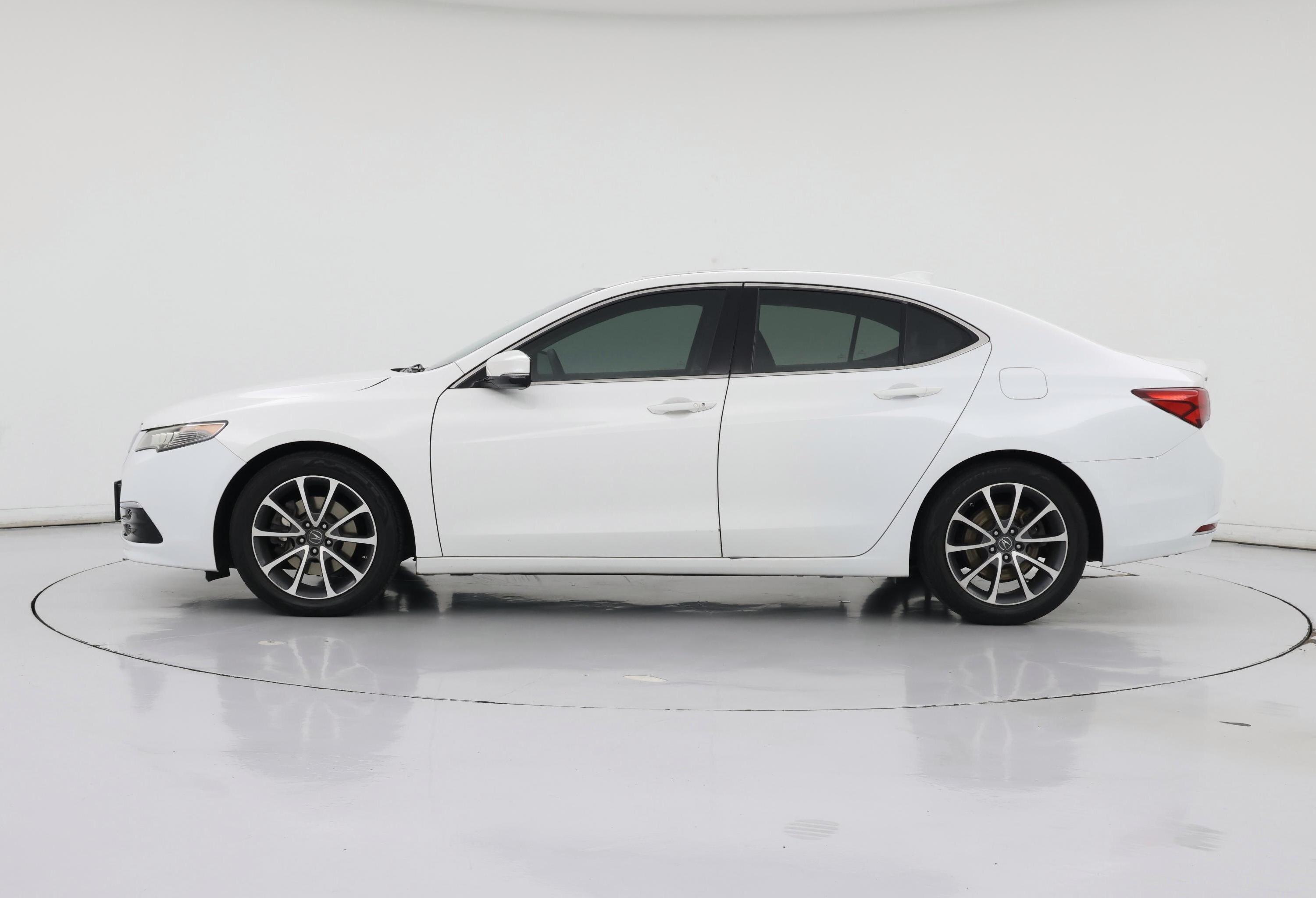 Thumbnail: 2015 Acura TLX - 3