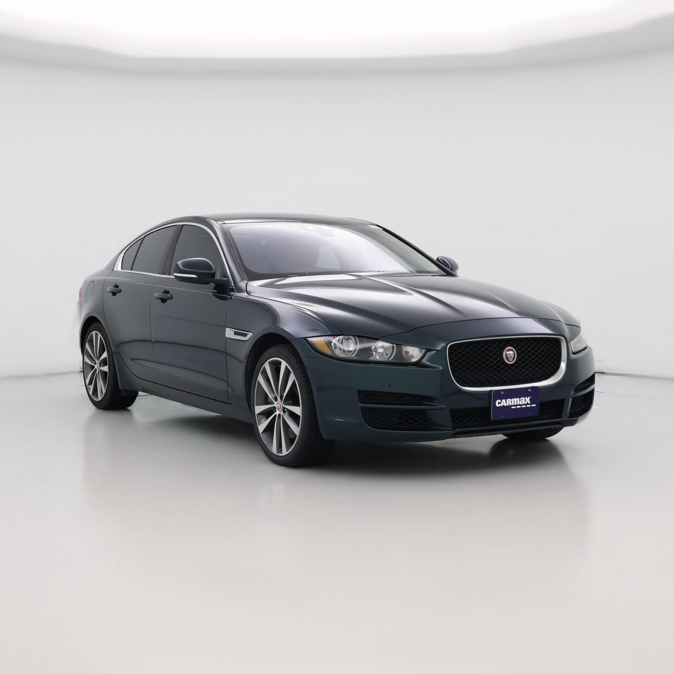Thumbnail: 2017 Jaguar XE - 1