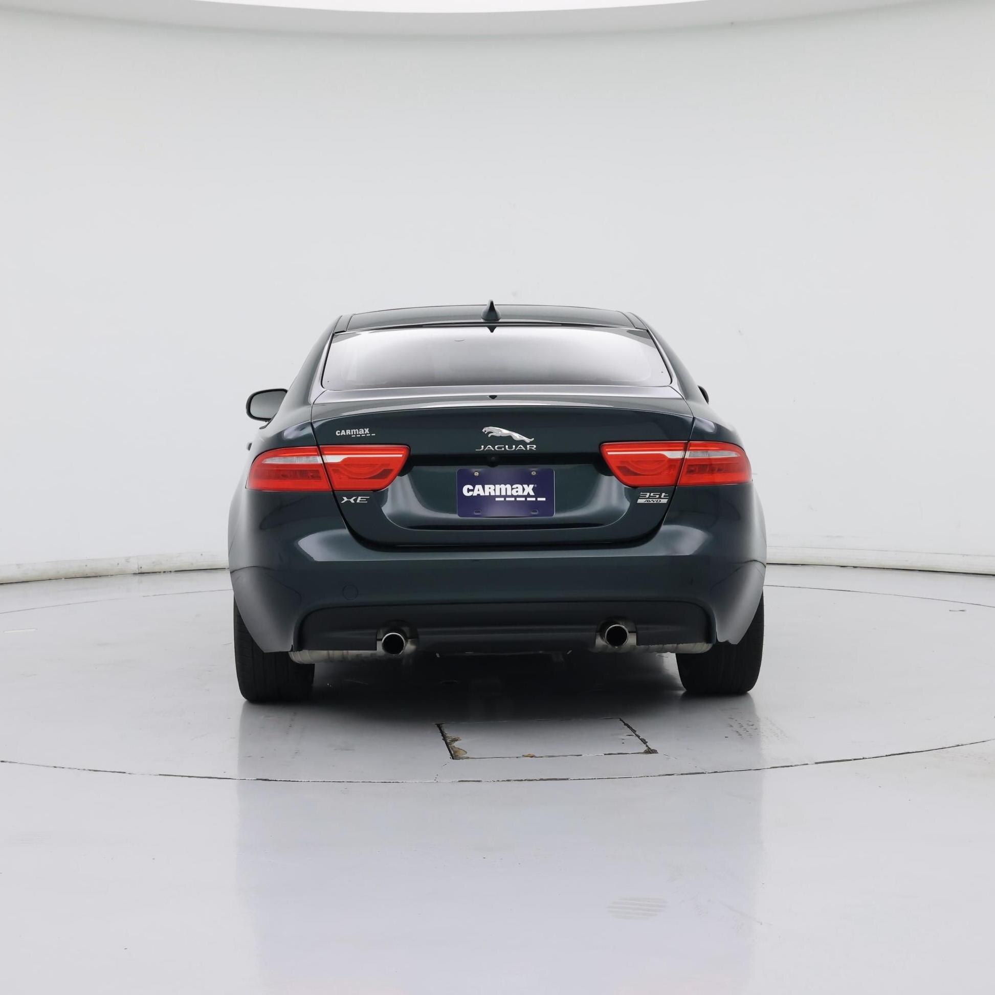 Thumbnail: 2017 Jaguar XE - 6