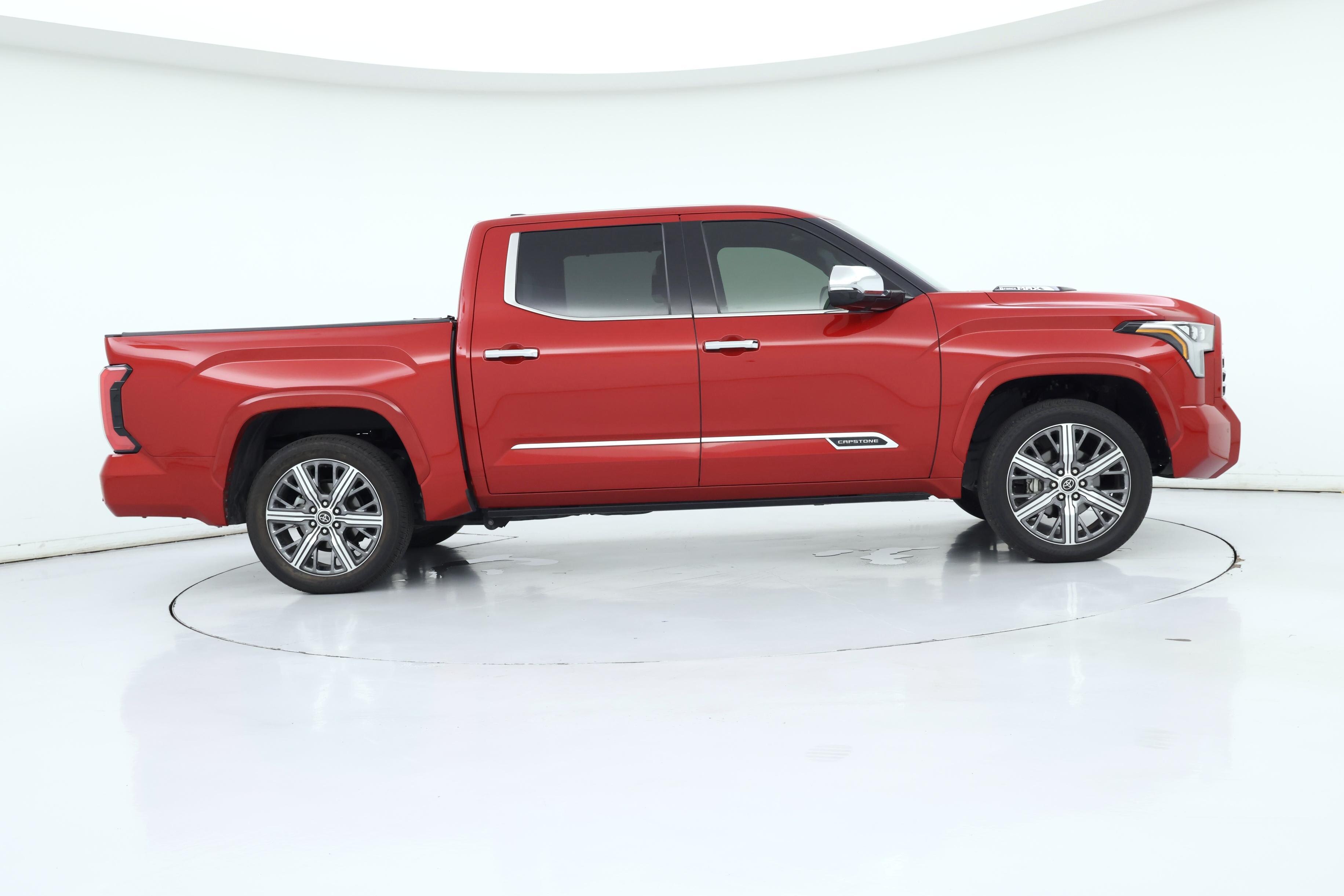 Thumbnail: 2022 Toyota Tundra - 7