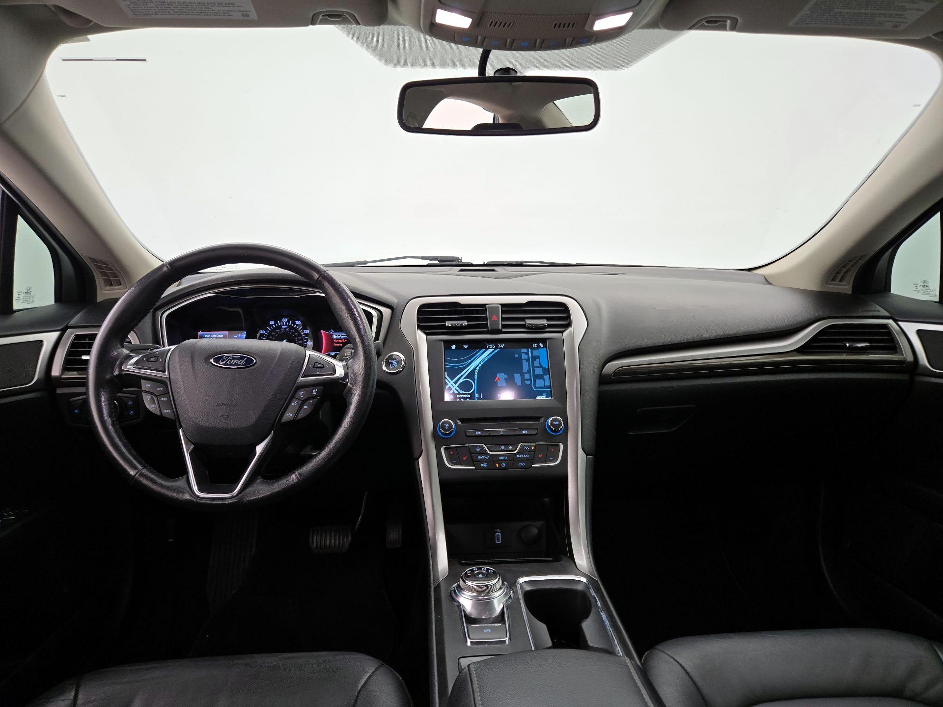Thumbnail: 2017 Ford Fusion - 9