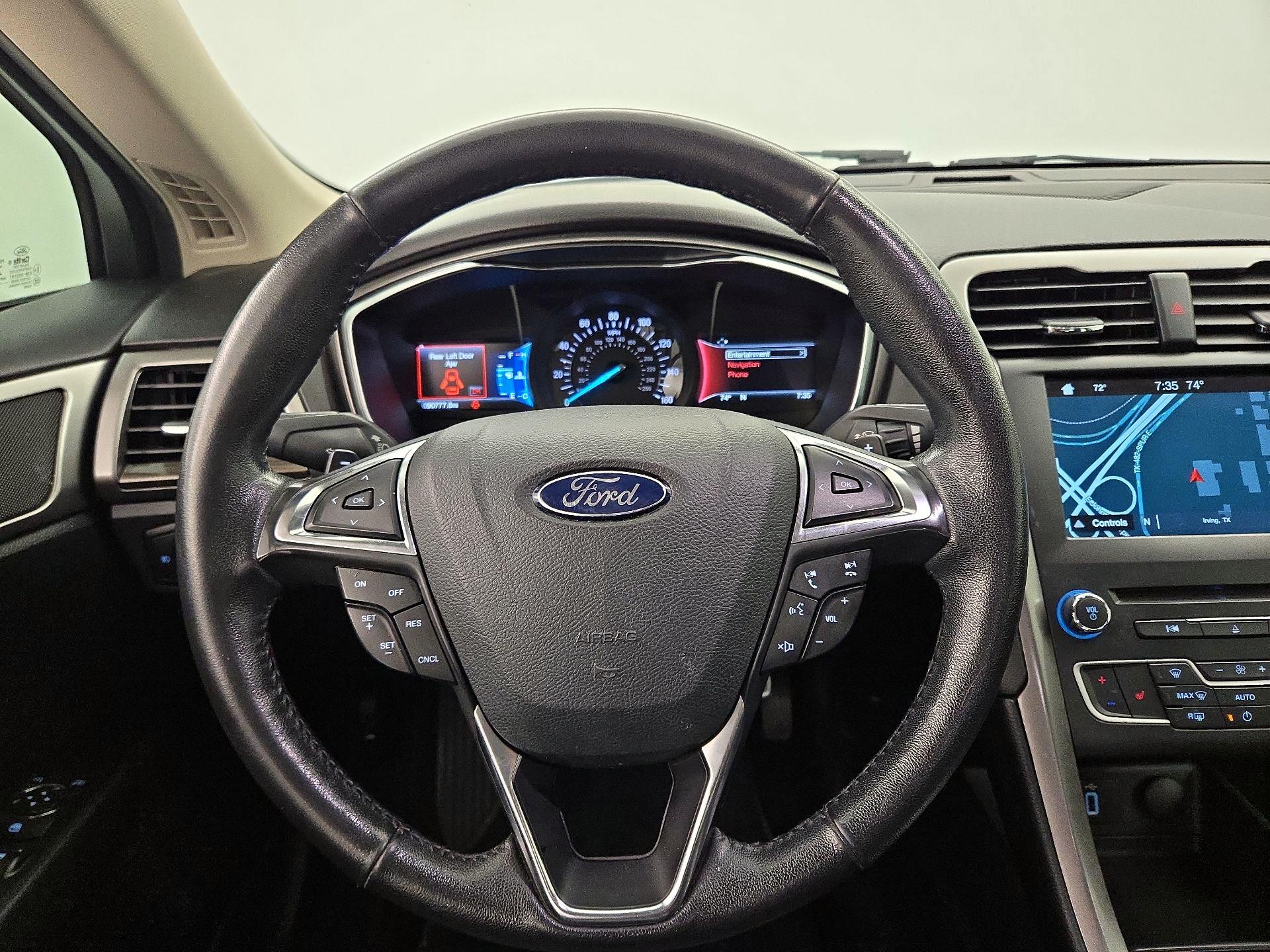 Thumbnail: 2017 Ford Fusion - 10