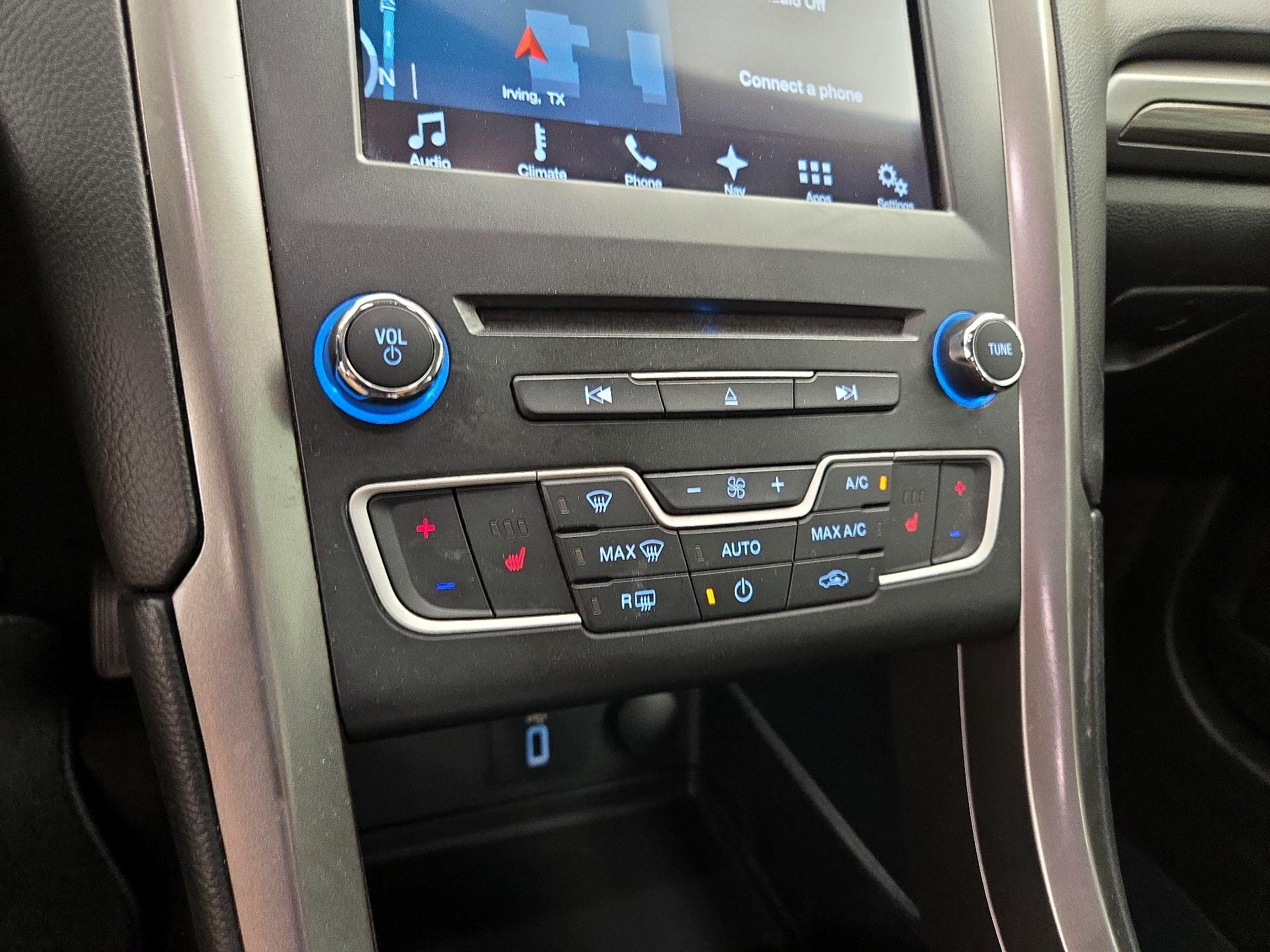 Thumbnail: 2017 Ford Fusion - 17