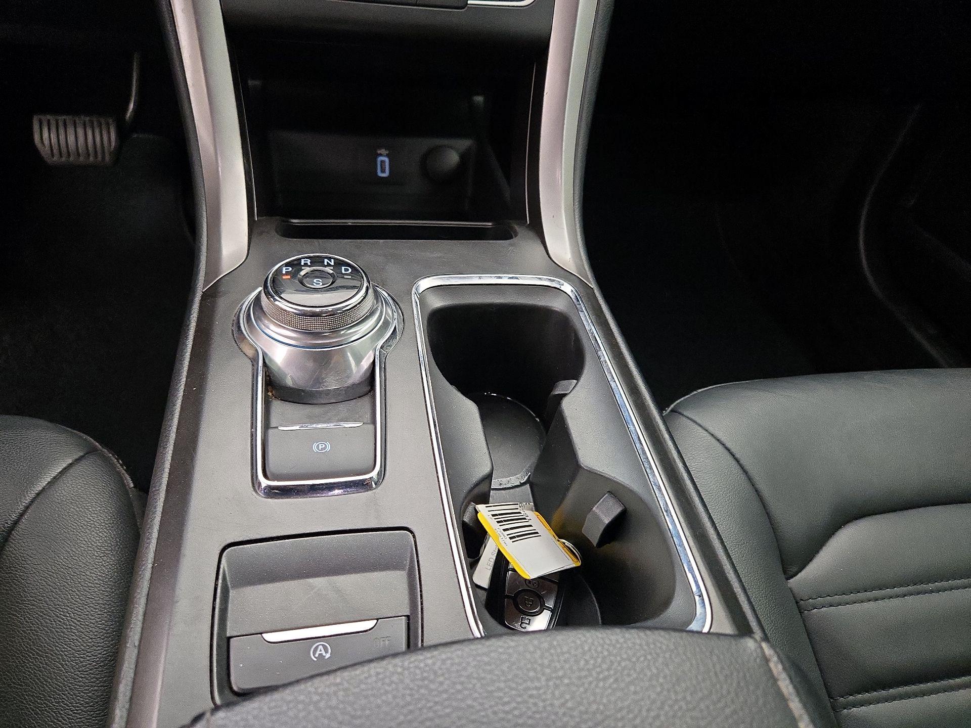 Thumbnail: 2017 Ford Fusion - 18