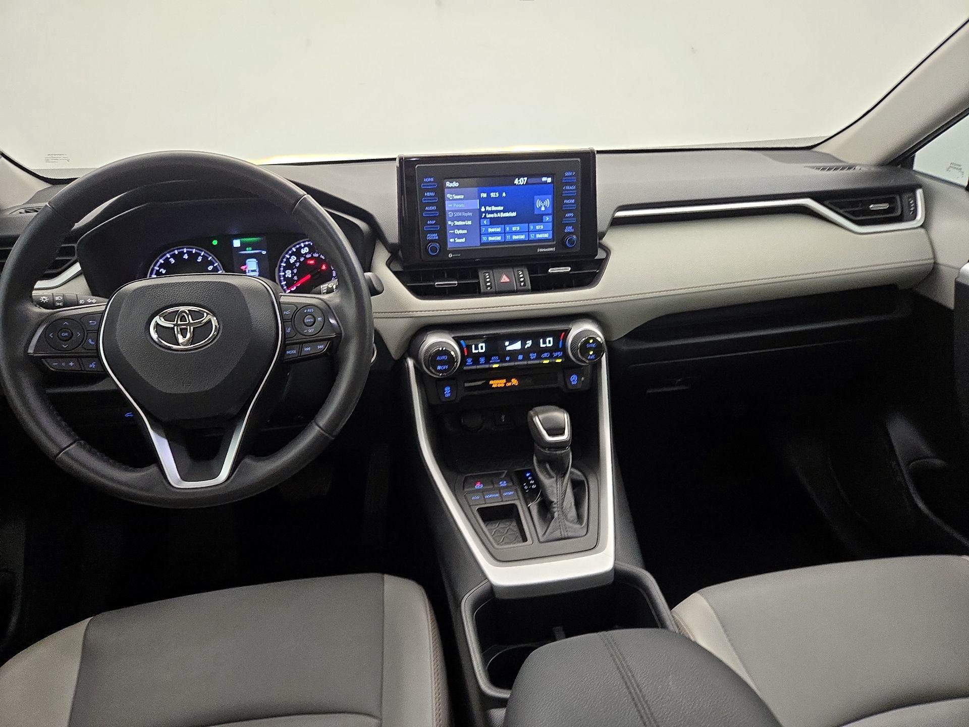 Thumbnail: 2022 Toyota RAV4 - 9