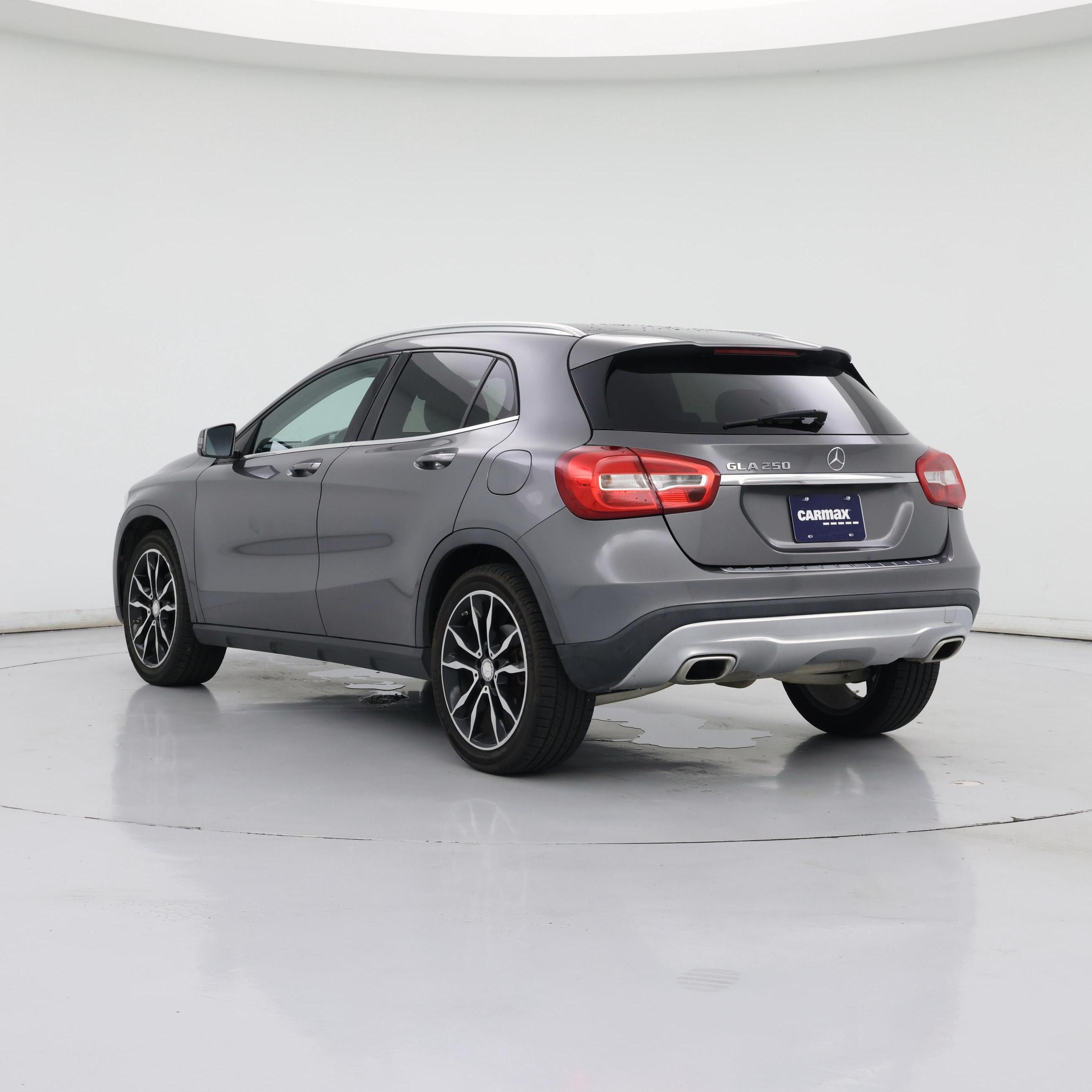 Thumbnail: 2017 Mercedes-Benz GLA - 2