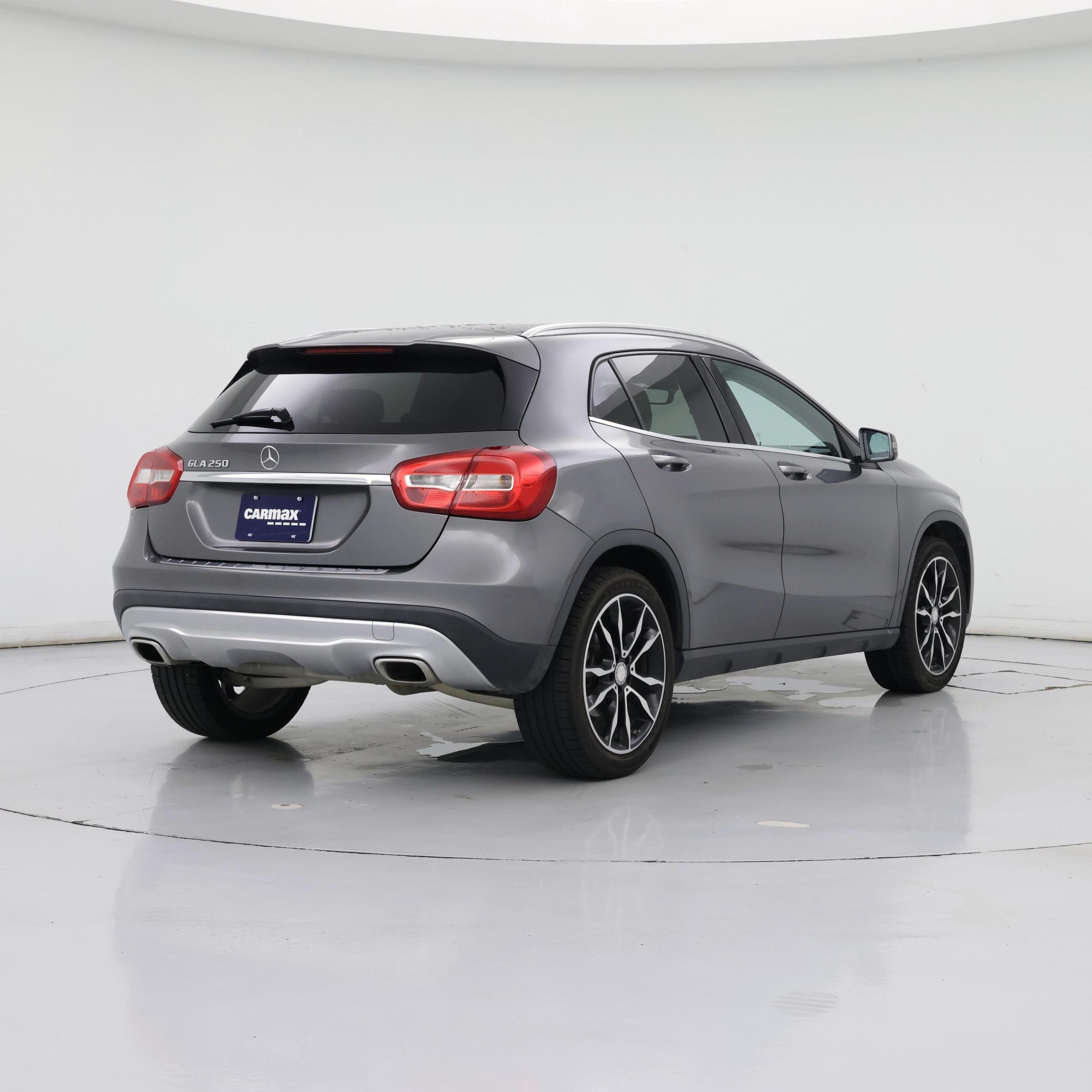 Thumbnail: 2017 Mercedes-Benz GLA - 8