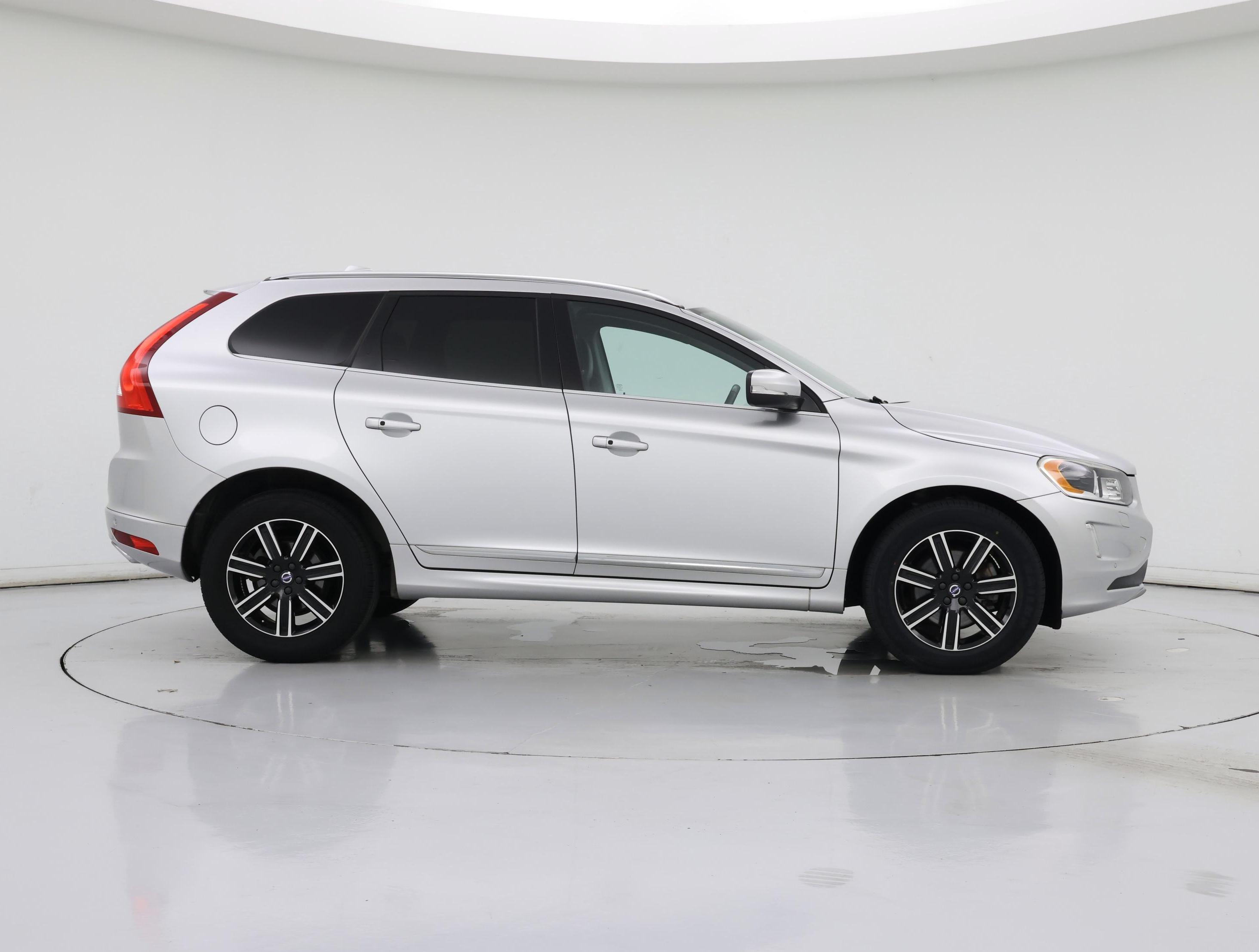 Thumbnail: 2017 Volvo XC60 - 7