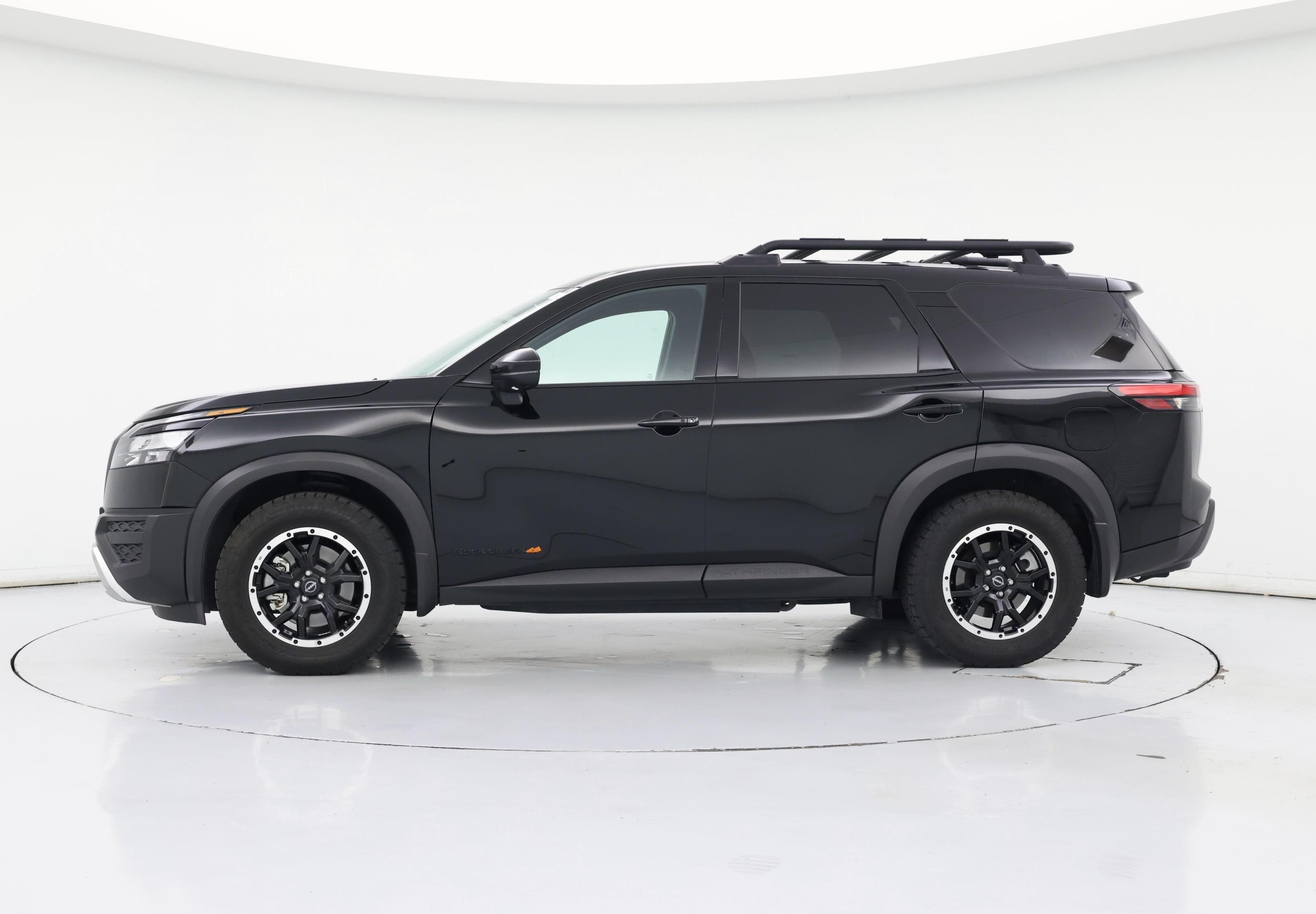 Thumbnail: 2024 Nissan Pathfinder - 3
