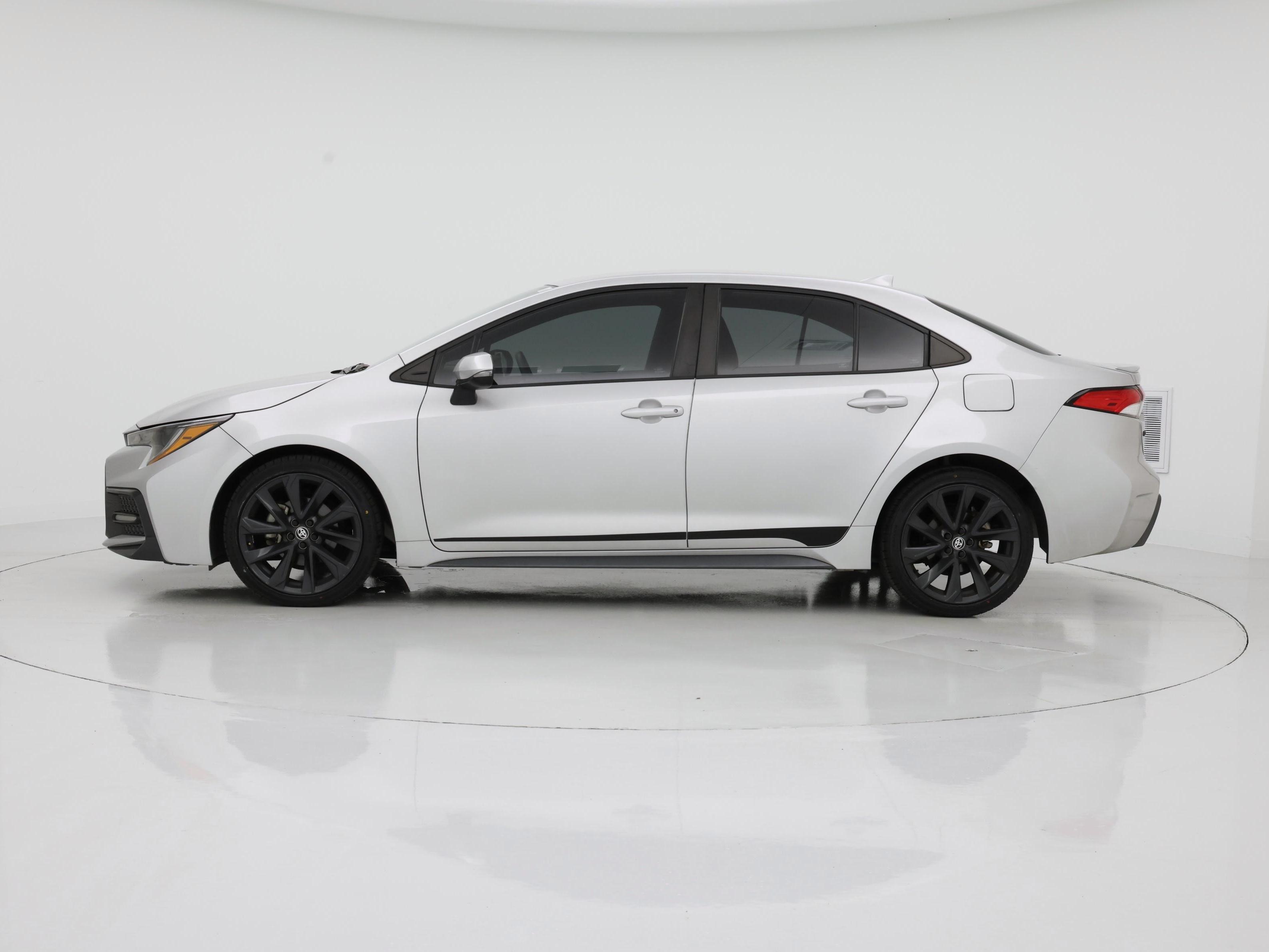 Thumbnail: 2022 Toyota Corolla - 3